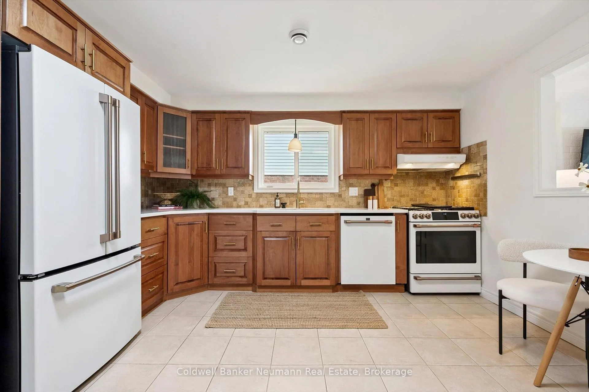 Photo 27 of 47 Springdale Boulevard, Guelph, Willow West/Sugarbush/West Acres — HOMEH