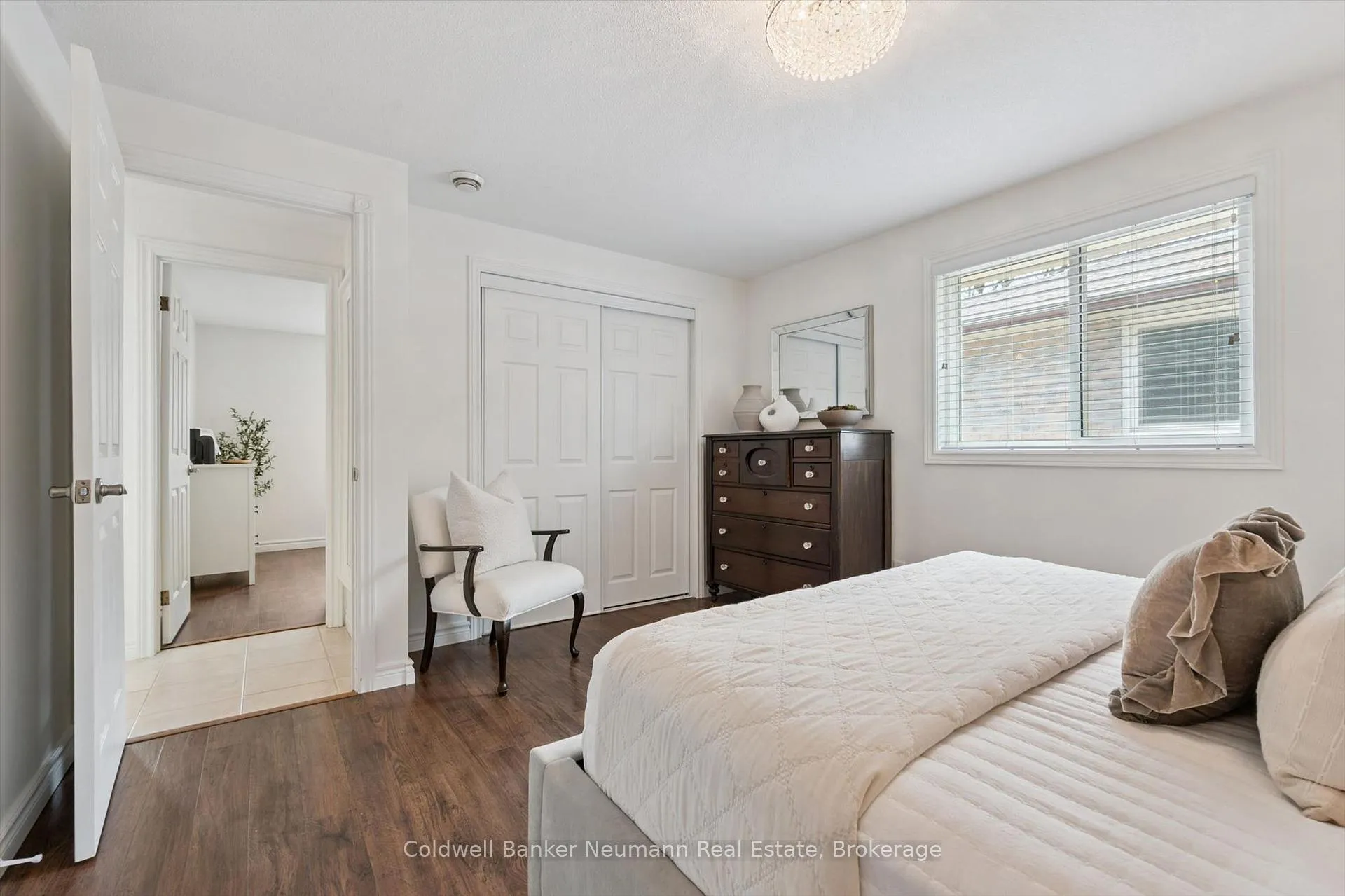 Photo 33 of 47 Springdale Boulevard, Guelph, Willow West/Sugarbush/West Acres — HOMEH