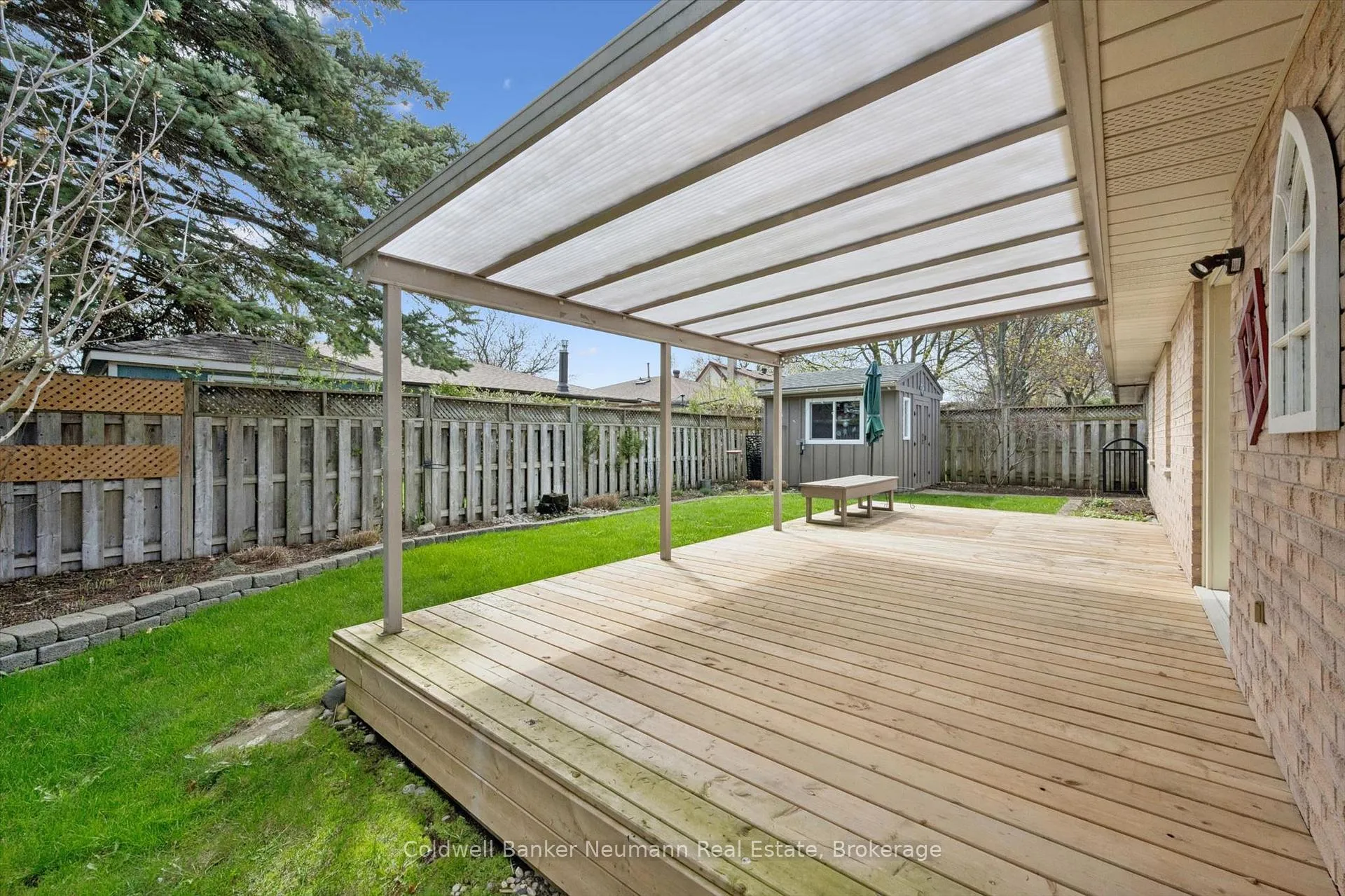 Photo 37 of 47 Springdale Boulevard, Guelph, Willow West/Sugarbush/West Acres — HOMEH