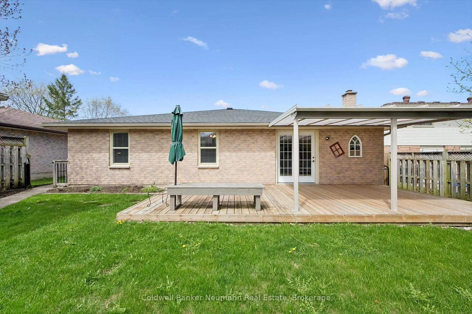 Photo 39 of 47 Springdale Boulevard, Guelph, Willow West/Sugarbush/West Acres — HOMEH