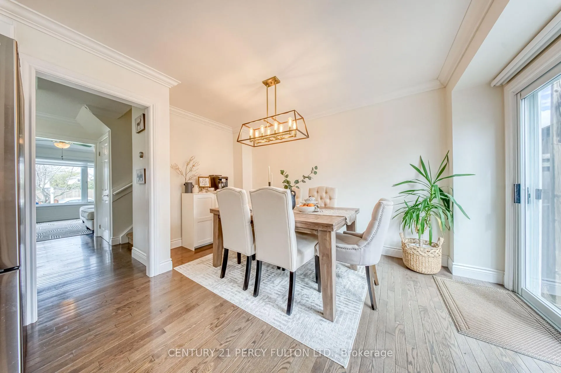 Photo 6 of 140 Martin Road, Clarington, Bowmanville — HOMEH
