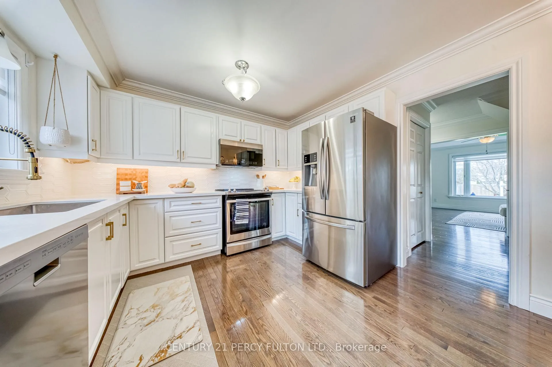 Photo 11 of 140 Martin Road, Clarington, Bowmanville — HOMEH