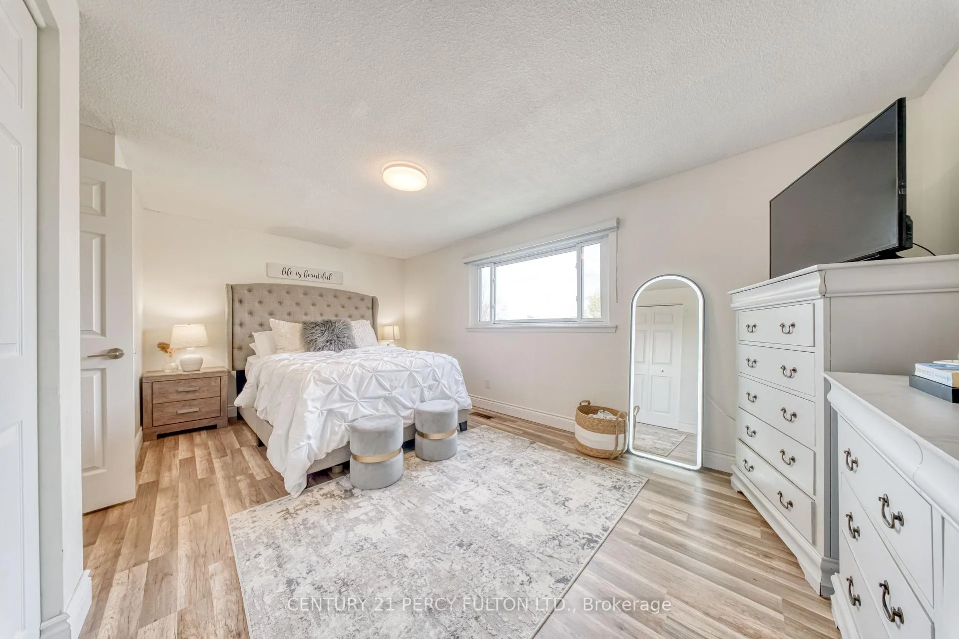 Photo 15 of 140 Martin Road, Clarington, Bowmanville — HOMEH
