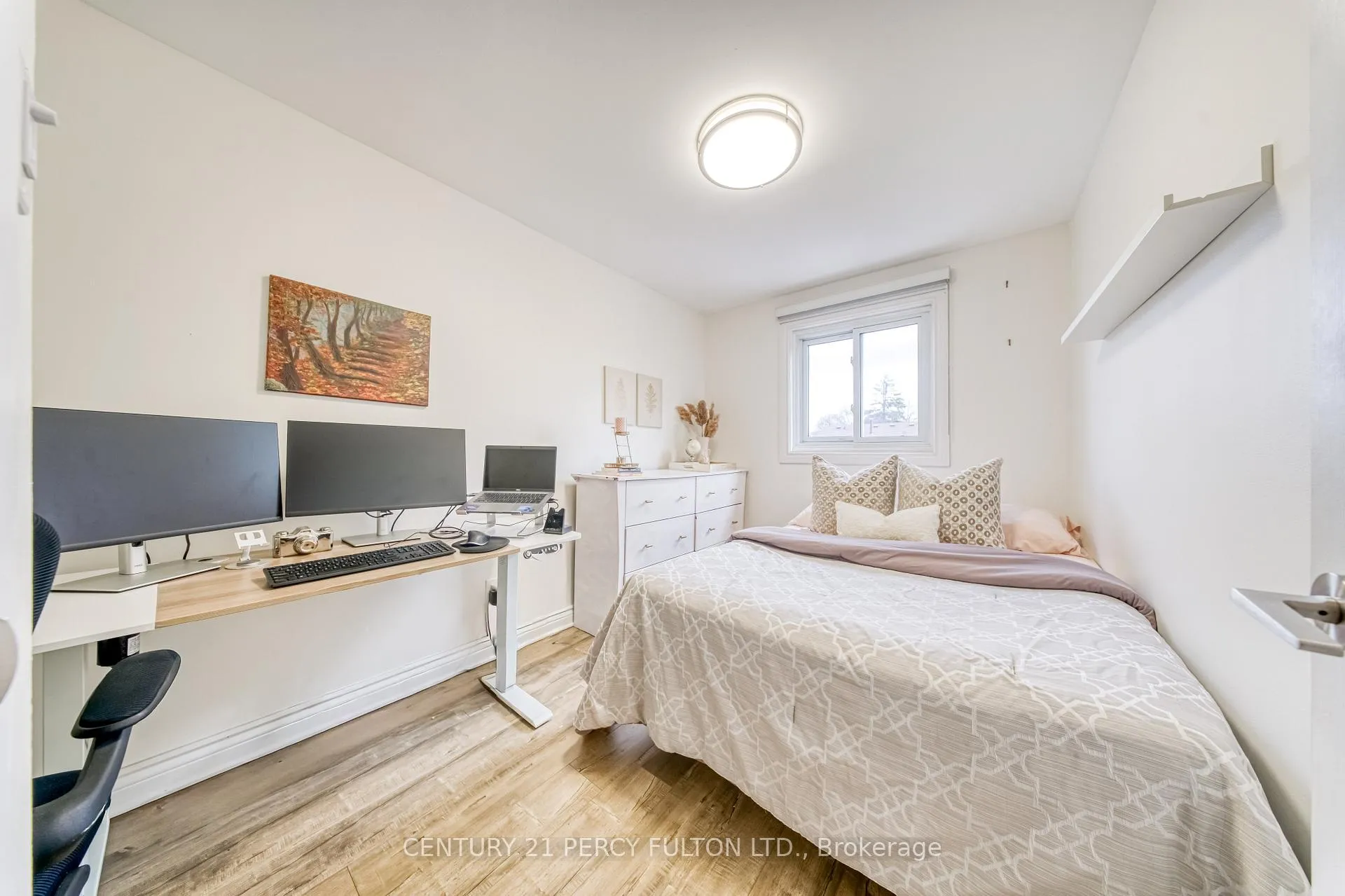Photo 18 of 140 Martin Road, Clarington, Bowmanville — HOMEH