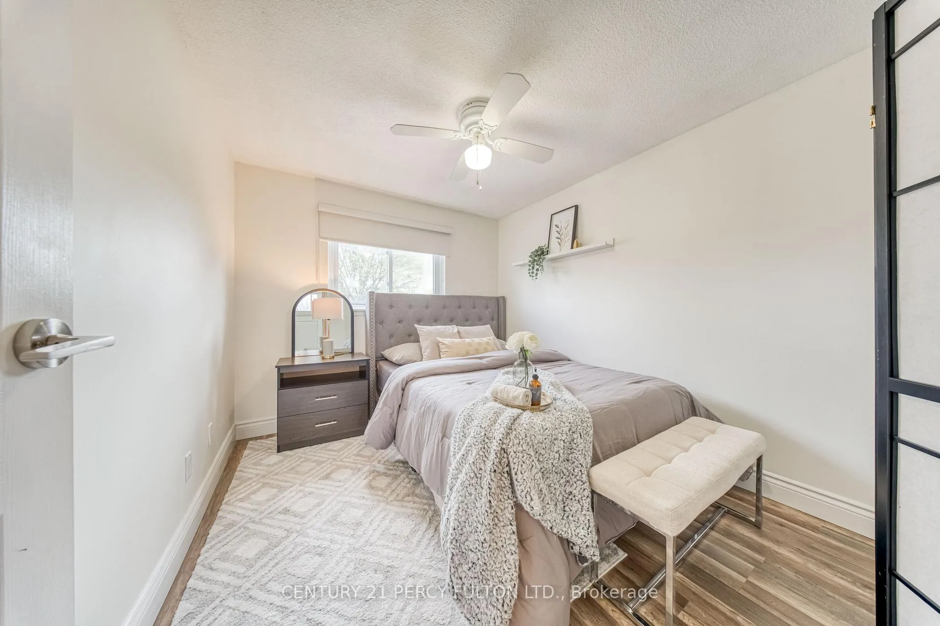 Photo 19 of 140 Martin Road, Clarington, Bowmanville — HOMEH