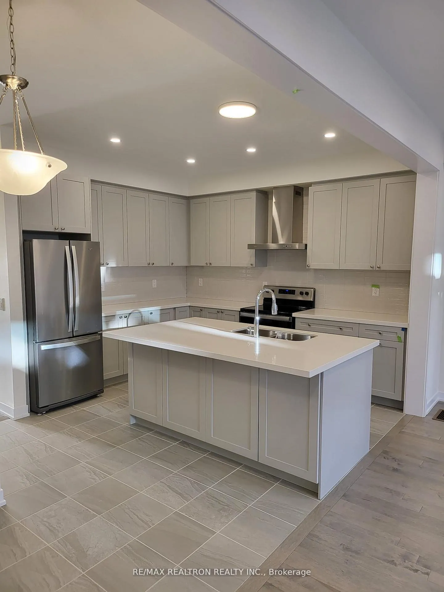 Photo 4 of 61 Freeman Williams Street, Markham, Angus Glen — HOMEH