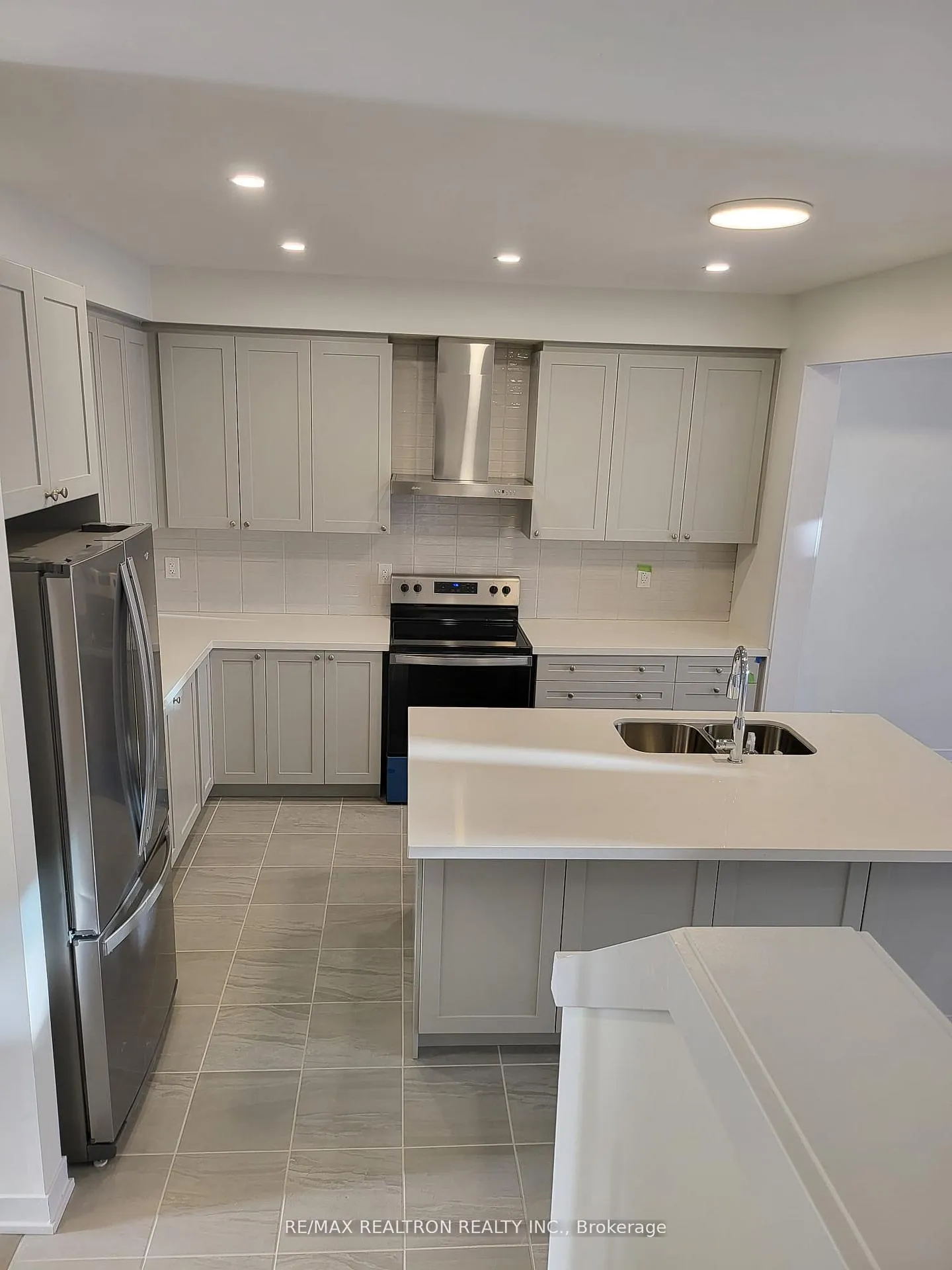 Photo 8 of 61 Freeman Williams Street, Markham, Angus Glen — HOMEH