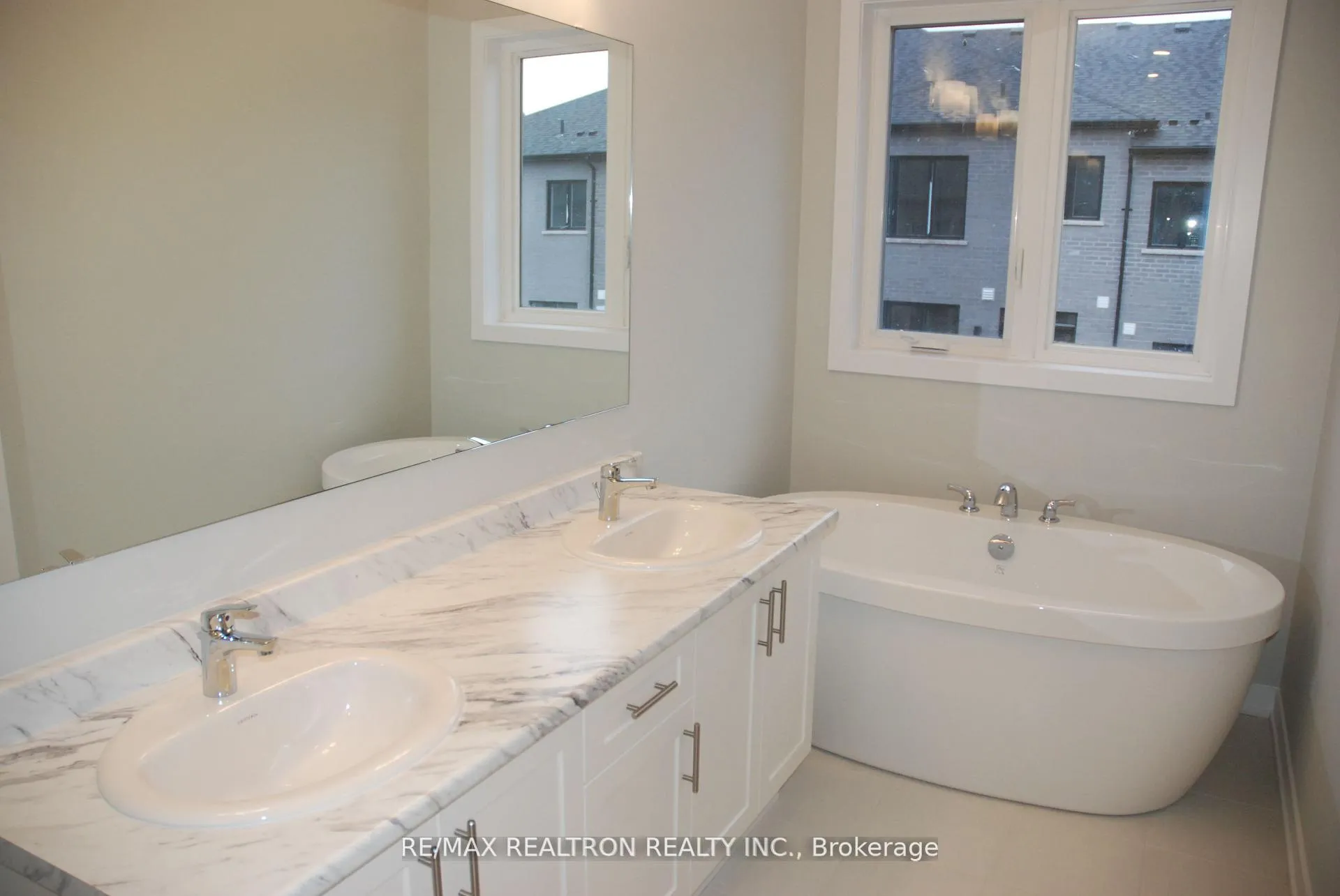 Photo 12 of 61 Freeman Williams Street, Markham, Angus Glen — HOMEH
