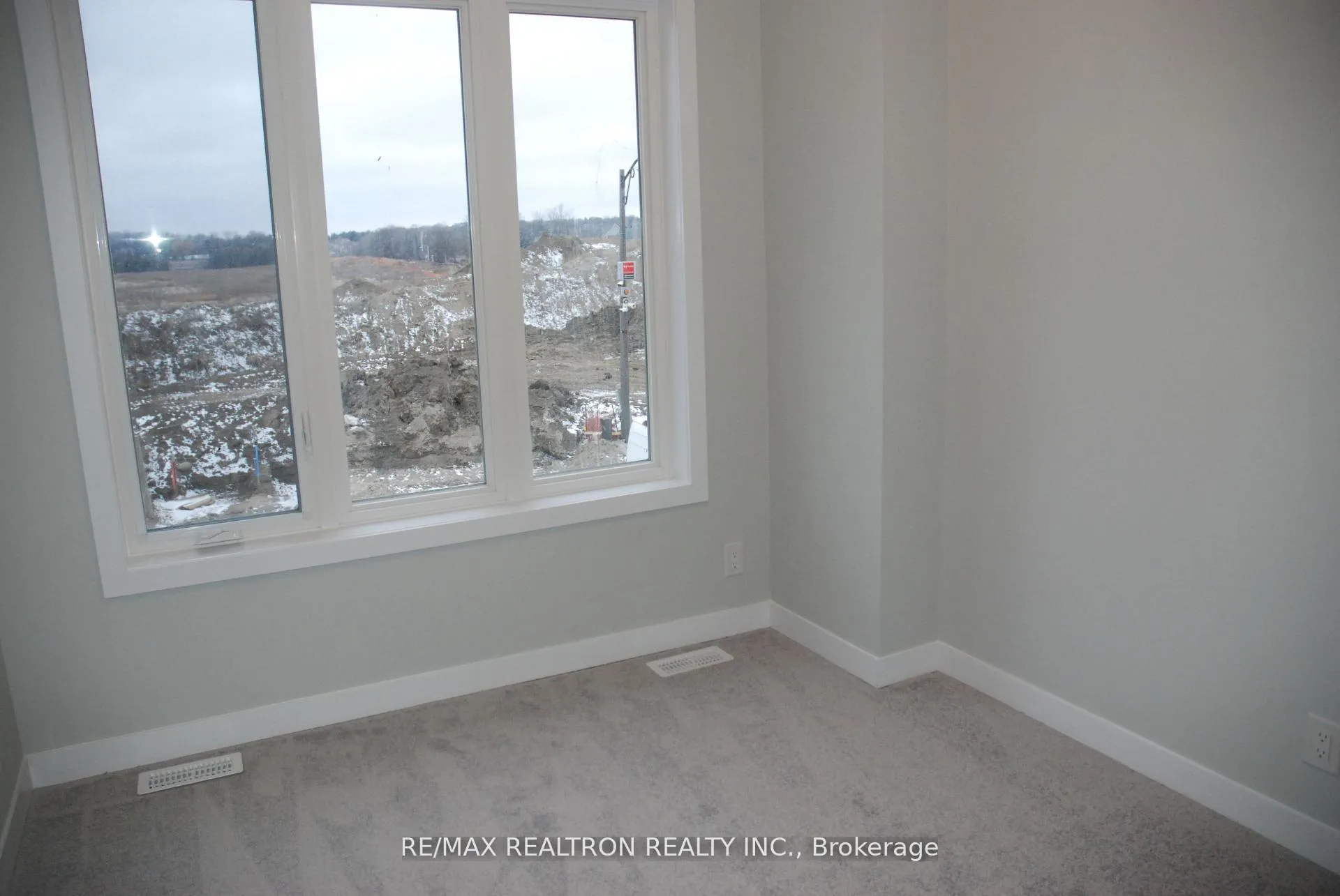 Photo 15 of 61 Freeman Williams Street, Markham, Angus Glen — HOMEH