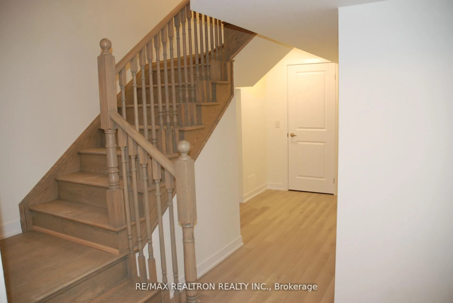 Photo 17 of 61 Freeman Williams Street, Markham, Angus Glen — HOMEH