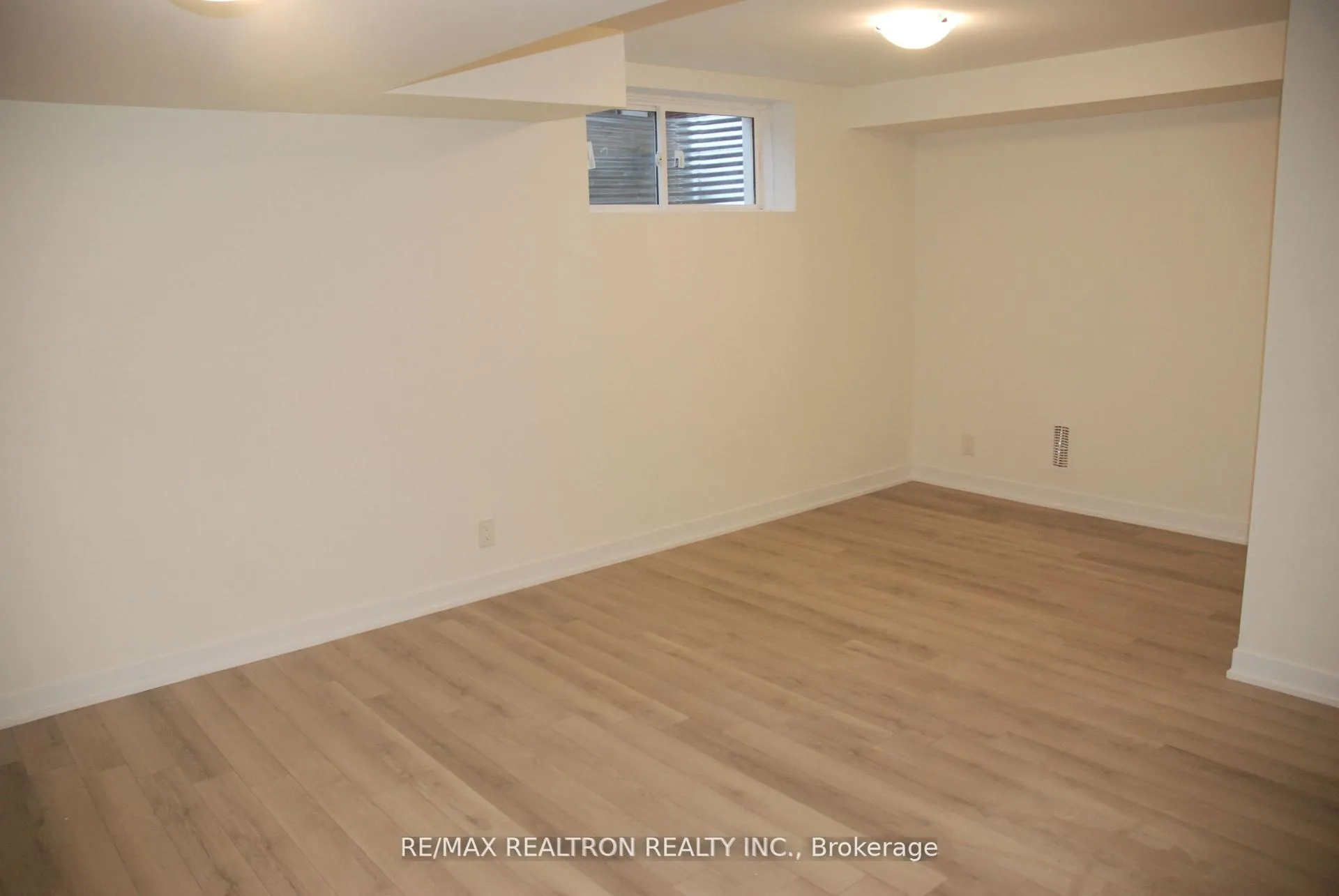 Photo 18 of 61 Freeman Williams Street, Markham, Angus Glen — HOMEH