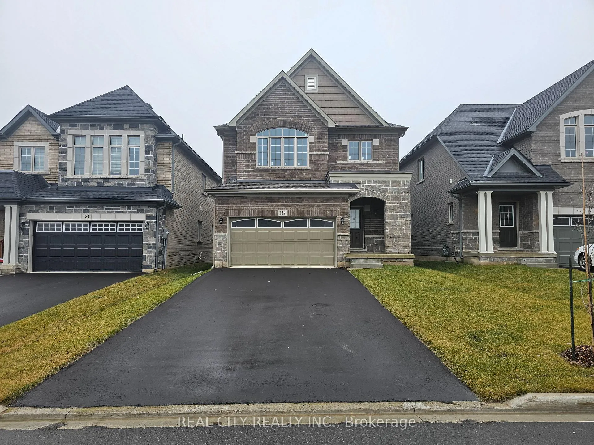 Photo 1 of 132 Sunset Way, Thorold, Rolling Meadows — HOMEH