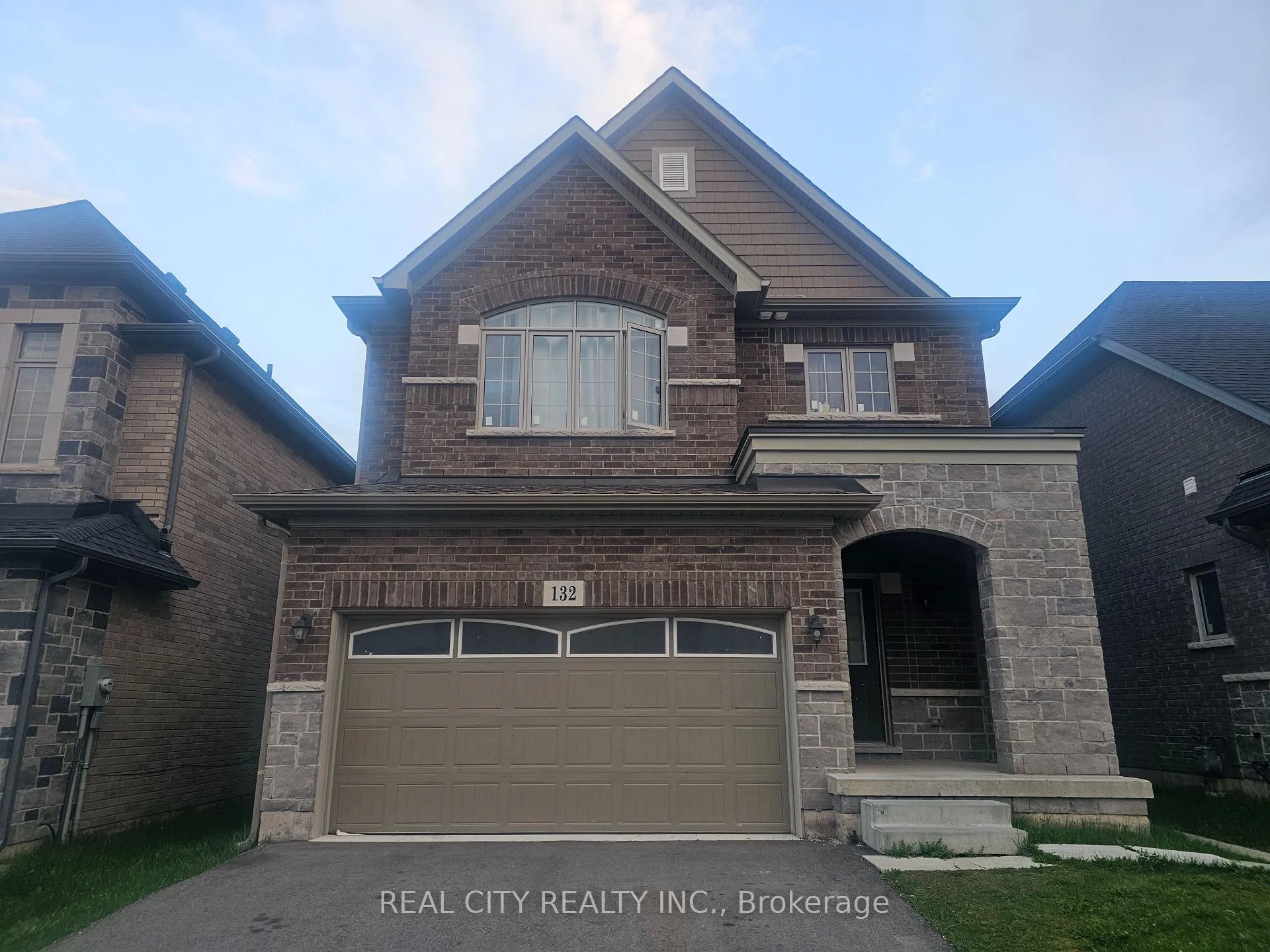 Photo 2 of 132 Sunset Way, Thorold, Rolling Meadows — HOMEH