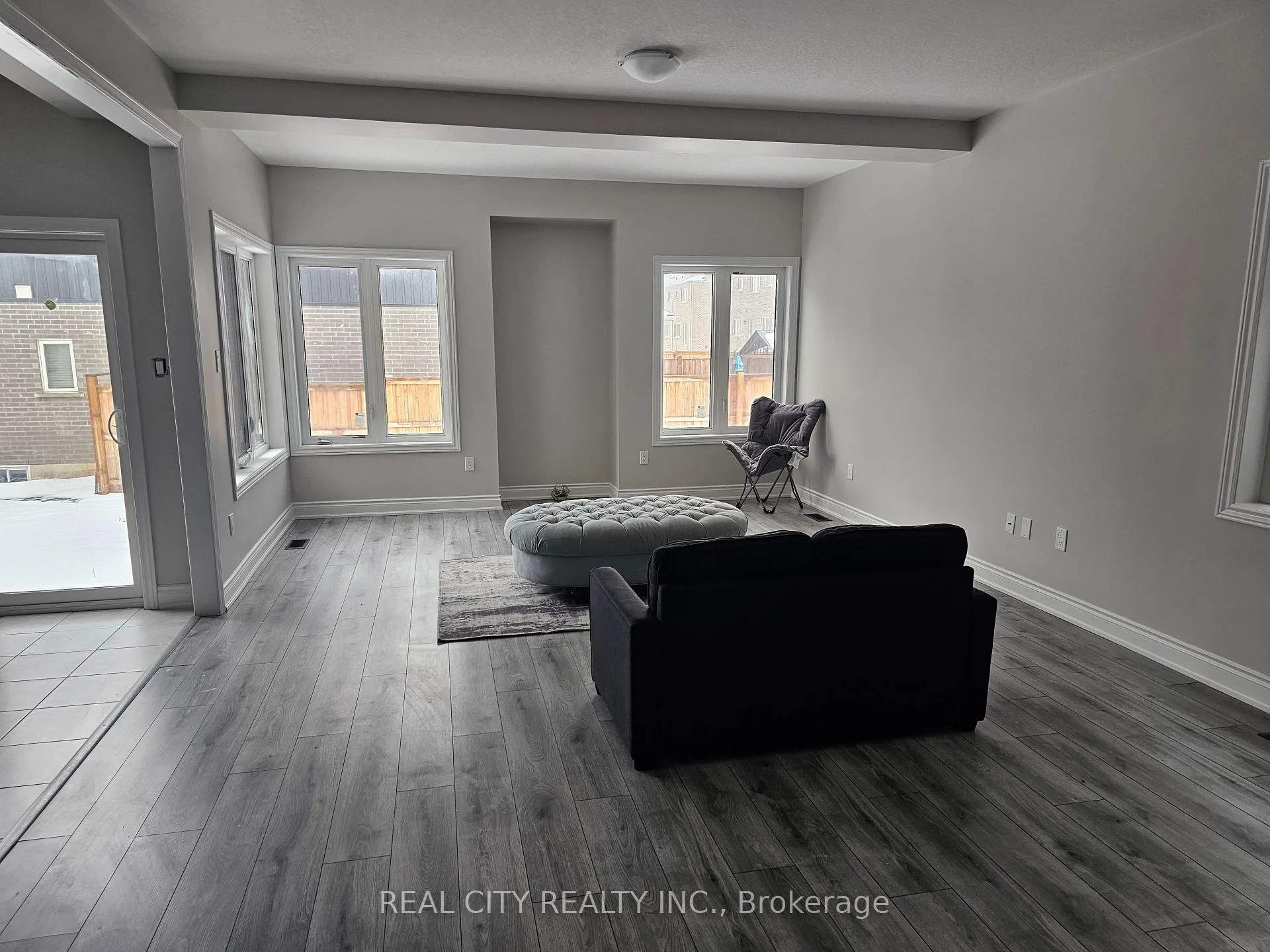 Photo 8 of 132 Sunset Way, Thorold, Rolling Meadows — HOMEH