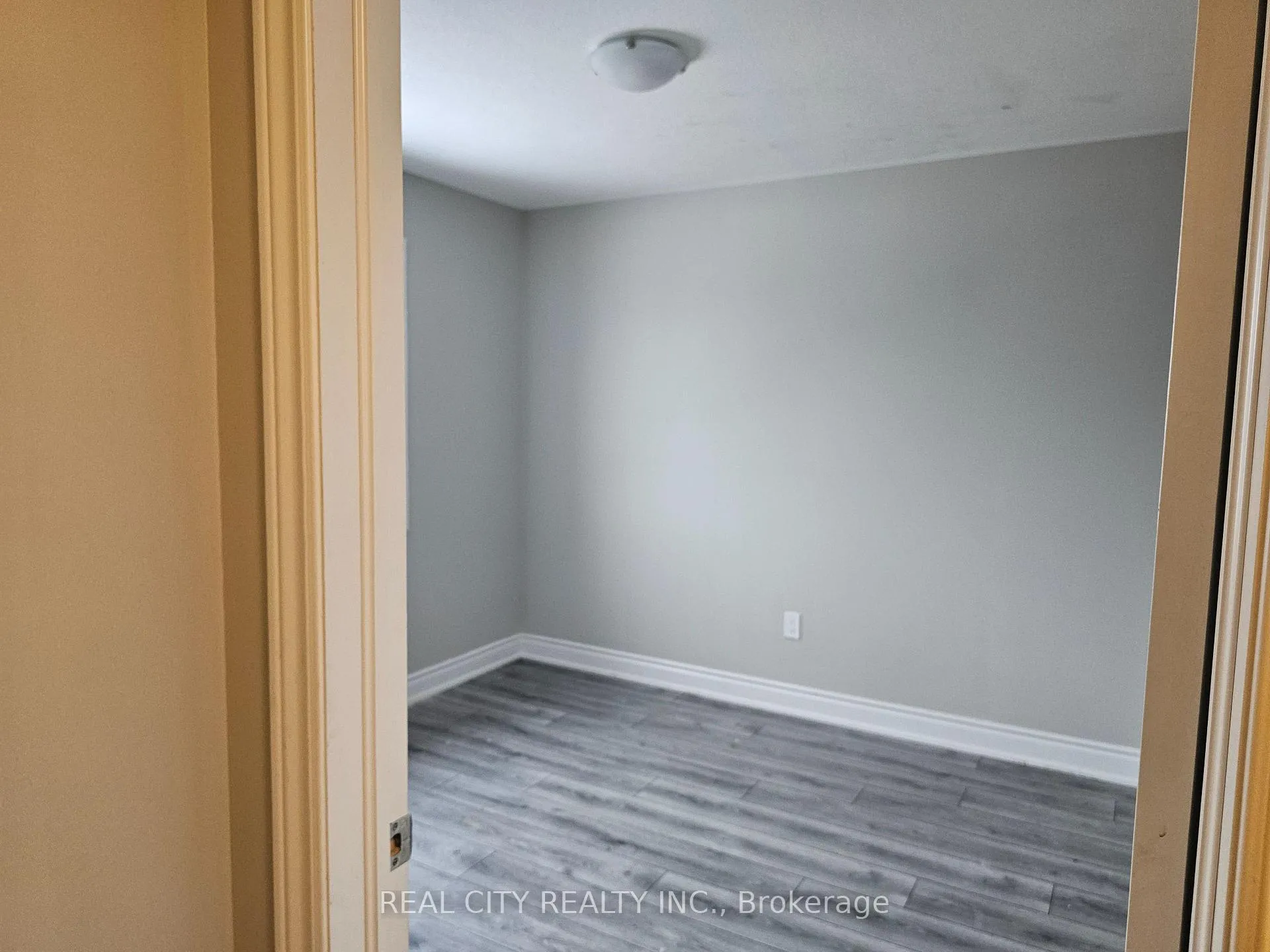 Photo 17 of 132 Sunset Way, Thorold, Rolling Meadows — HOMEH