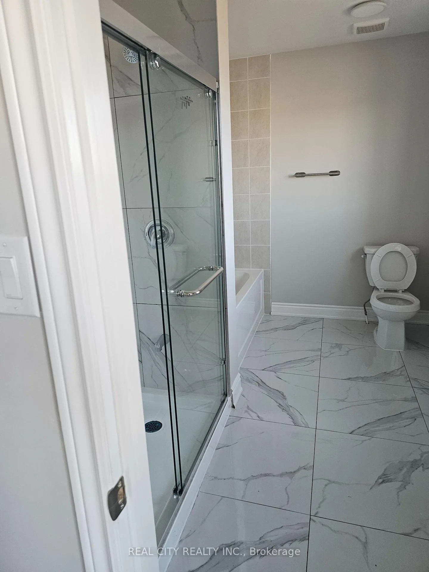 Photo 23 of 132 Sunset Way, Thorold, Rolling Meadows — HOMEH