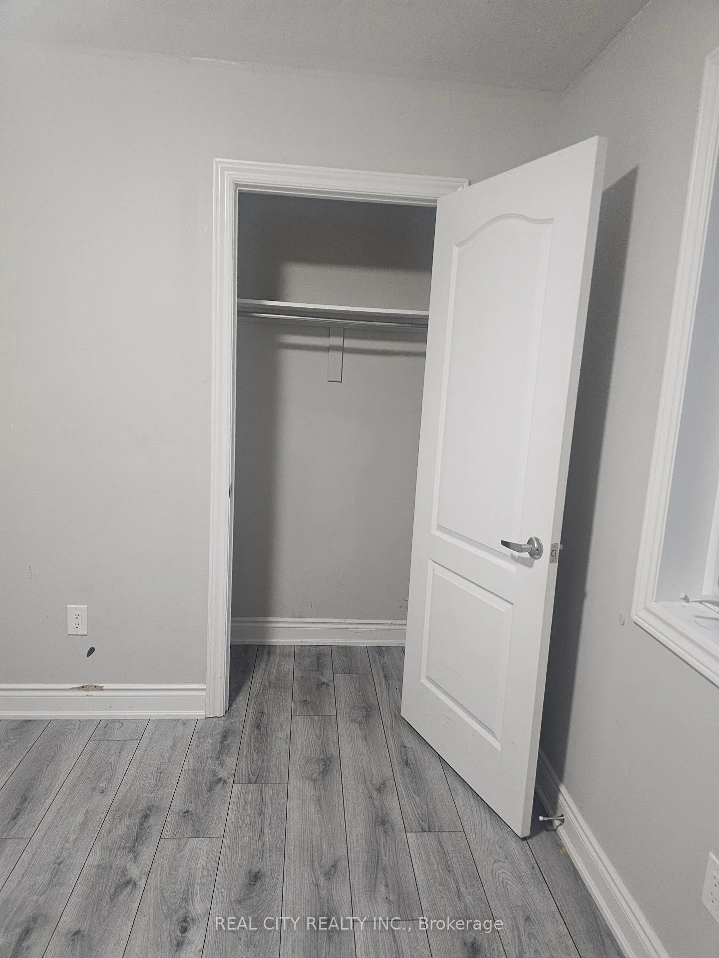 Photo 35 of 132 Sunset Way, Thorold, Rolling Meadows — HOMEH