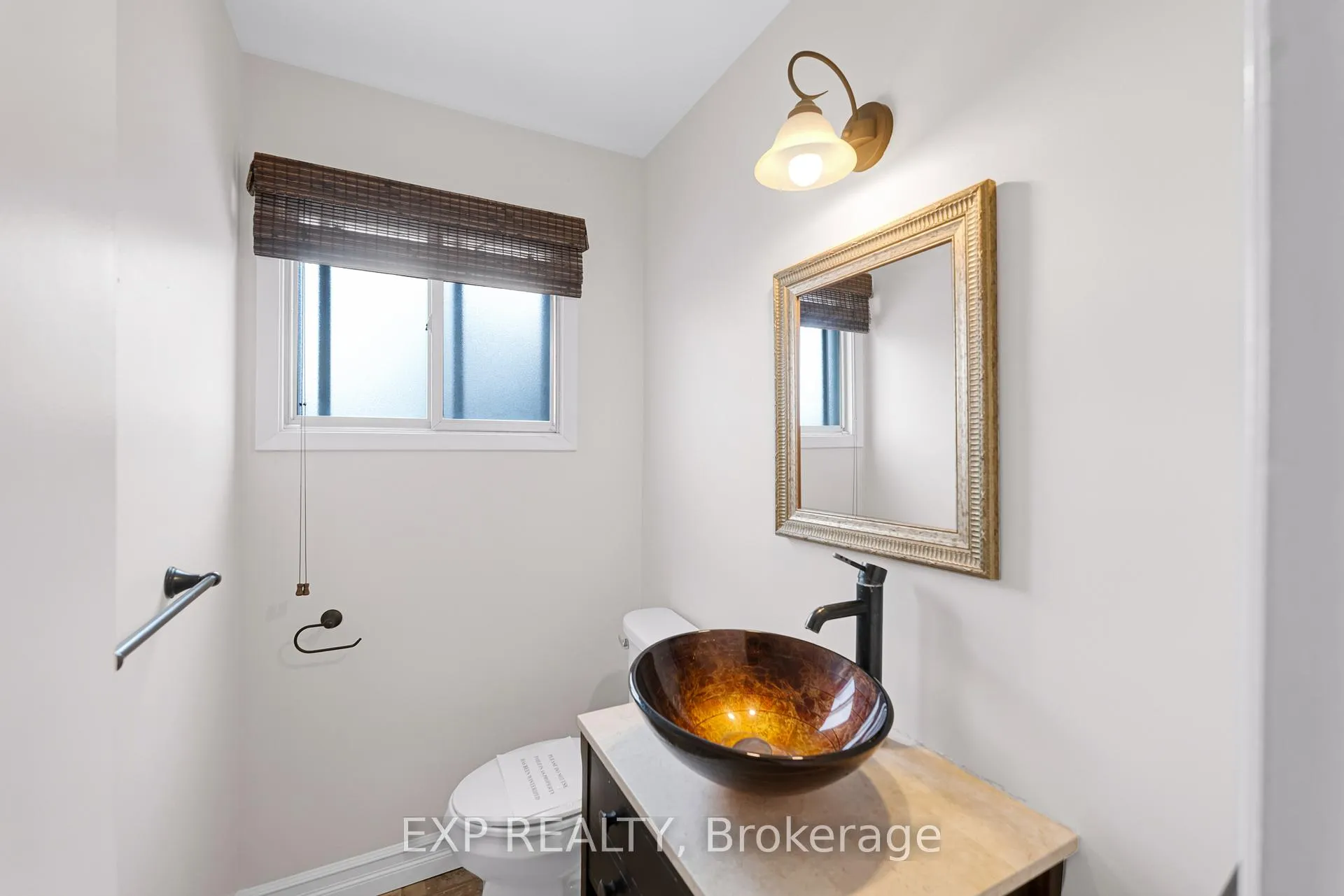 Photo 15 of 11 Bellevue Crescent, Barrie, City Centre — HOMEH
