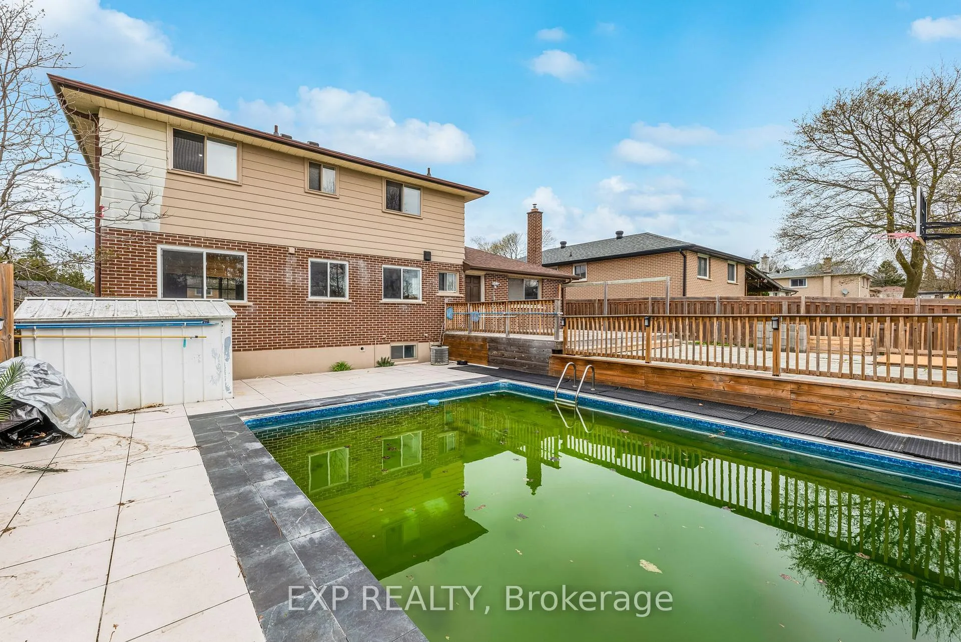 Photo 34 of 11 Bellevue Crescent, Barrie, City Centre — HOMEH