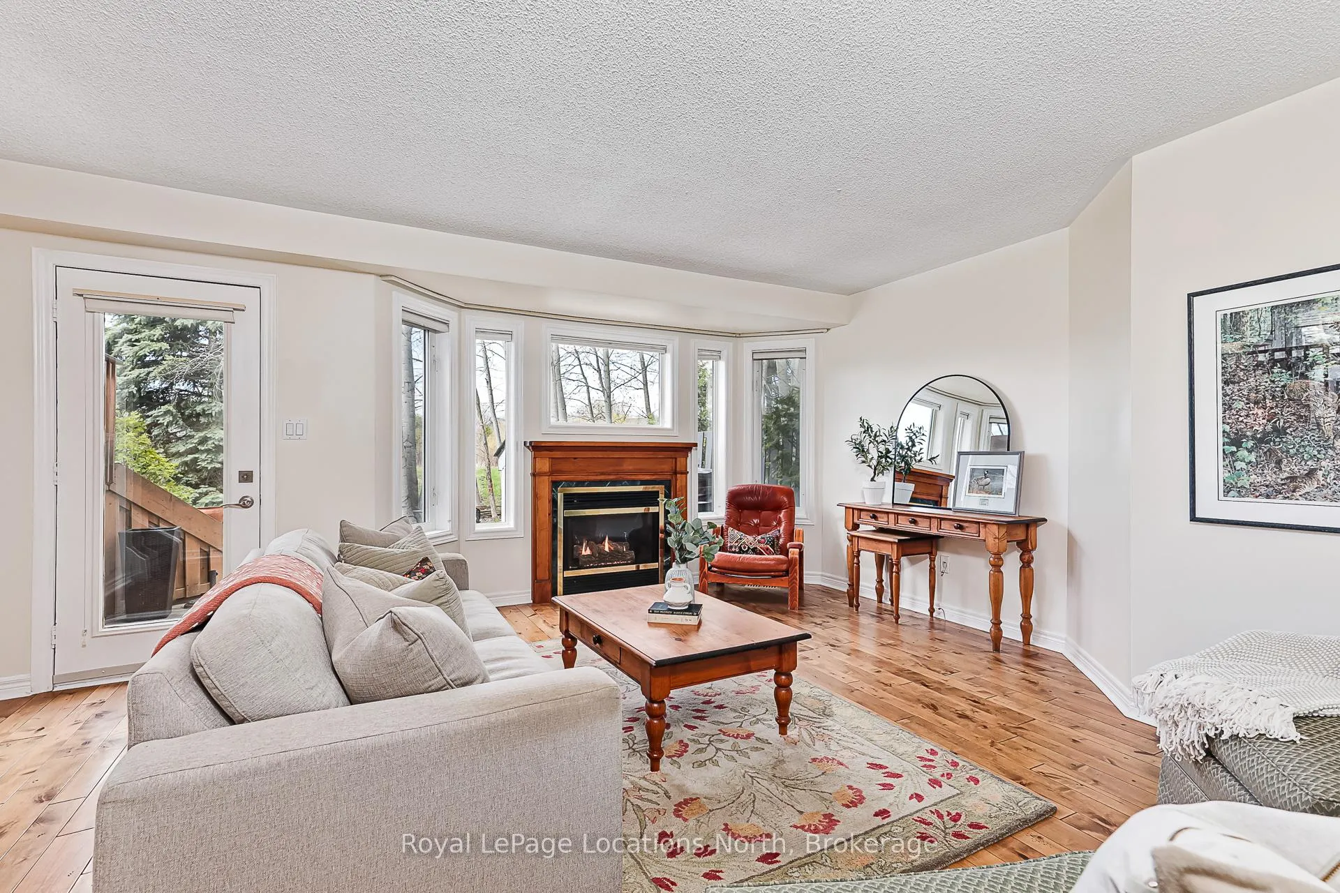 Photo 15 of 35 Barker Boulevard, Collingwood — HOMEH