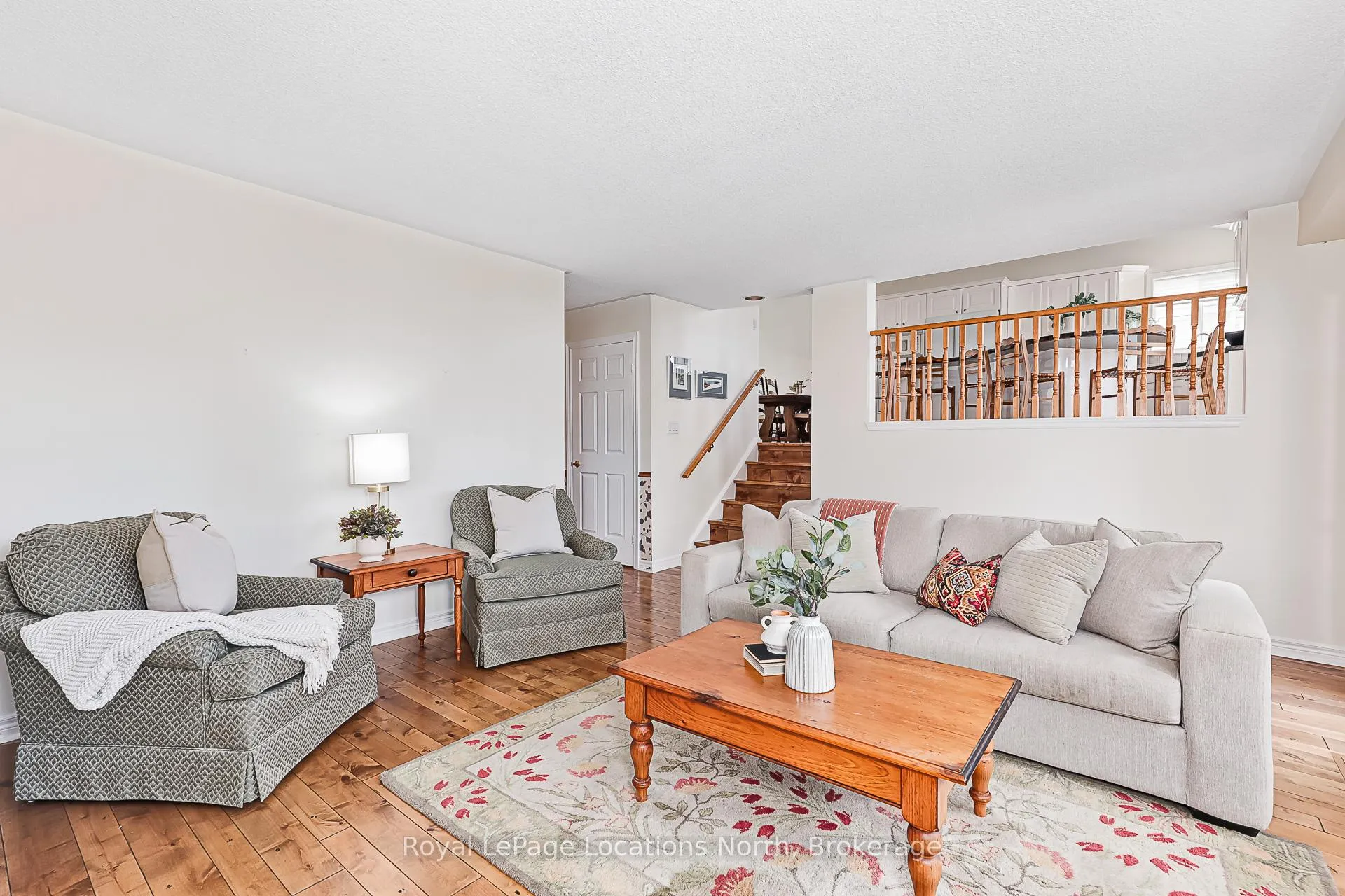 Photo 16 of 35 Barker Boulevard, Collingwood — HOMEH