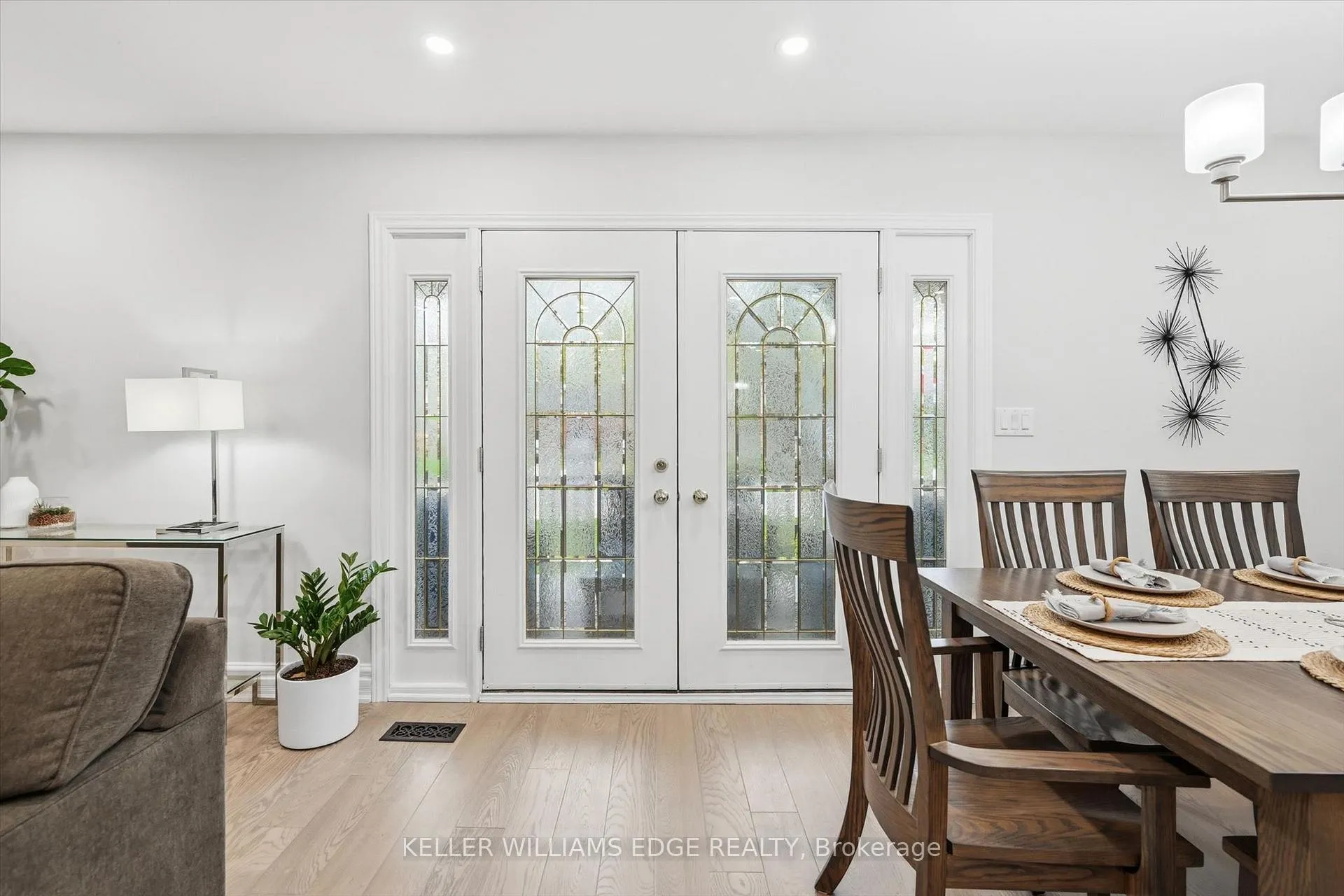 Photo 22 of 1400 Olga Drive, Burlington, Brant — HOMEH