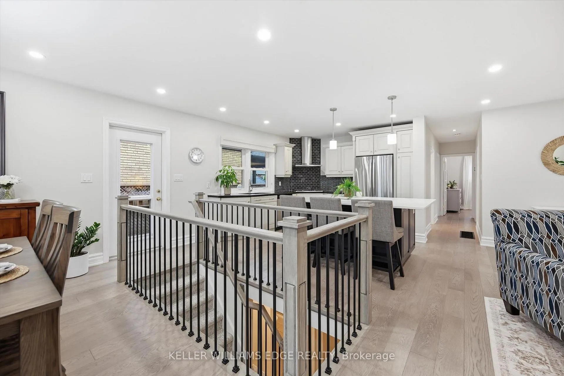 Photo 32 of 1400 Olga Drive, Burlington, Brant — HOMEH