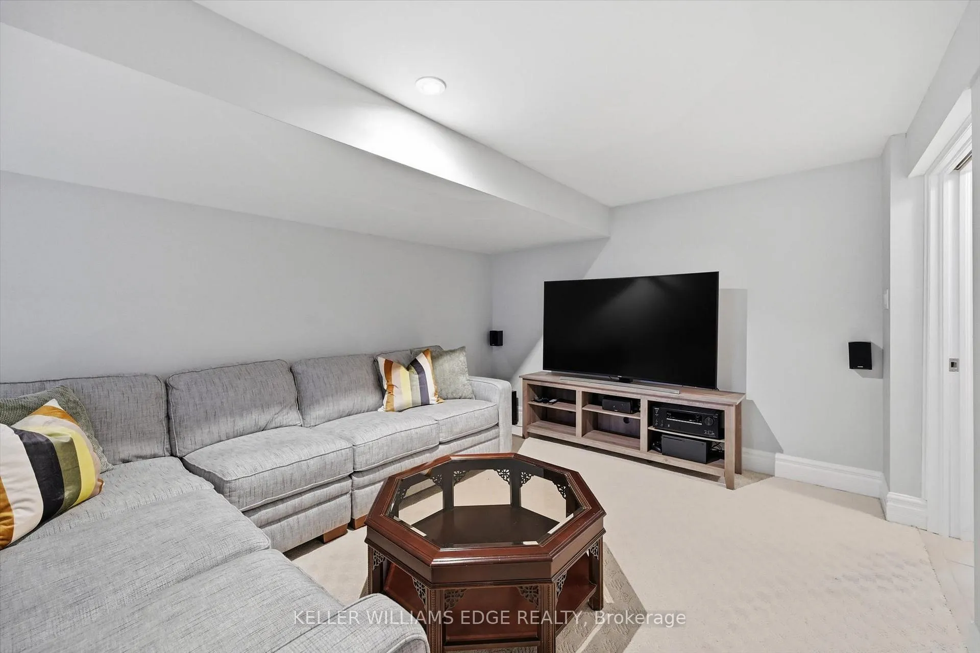 Photo 33 of 1400 Olga Drive, Burlington, Brant — HOMEH