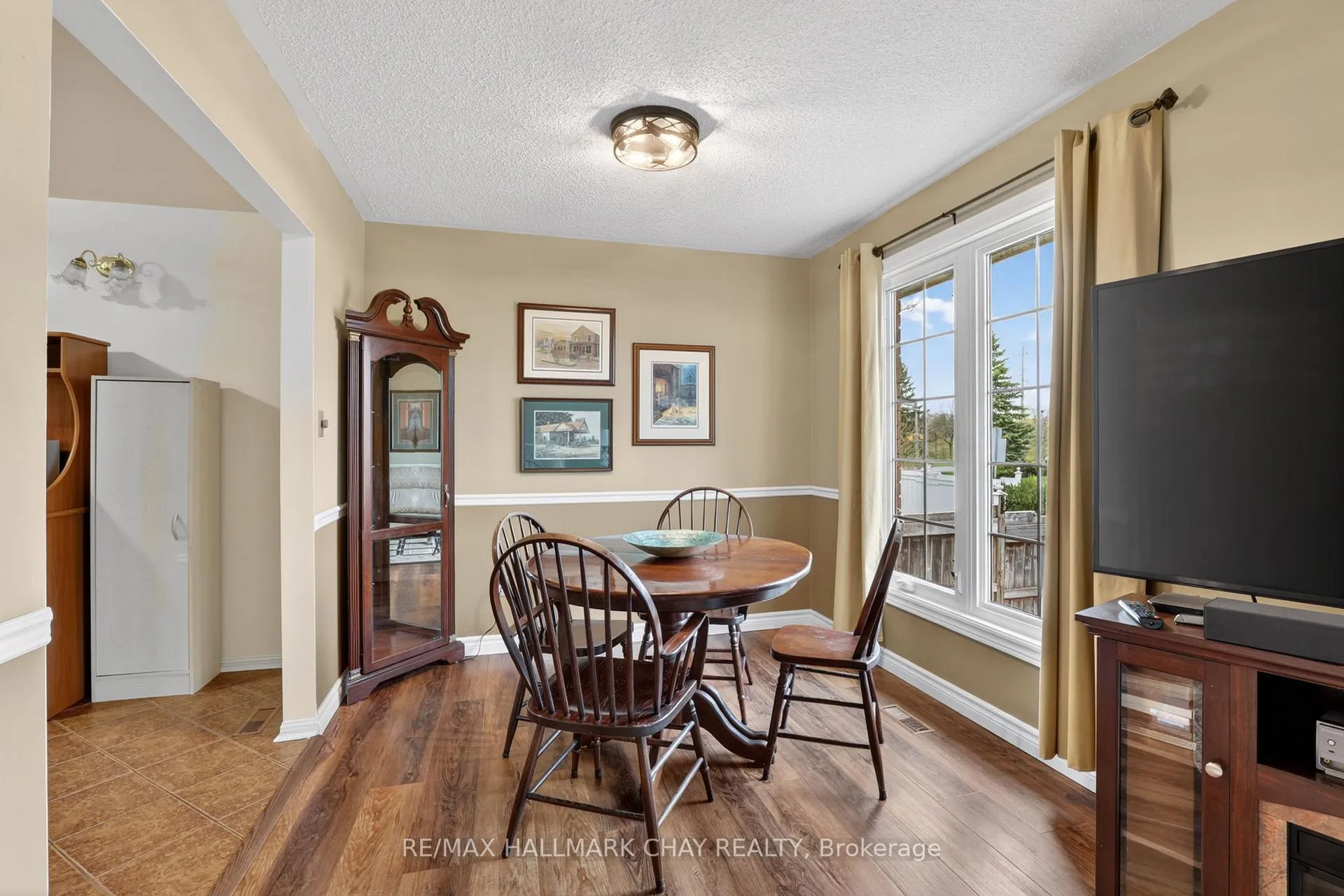 Photo 6 of 20 Ford Street, Barrie, Sunnidale — HOMEH