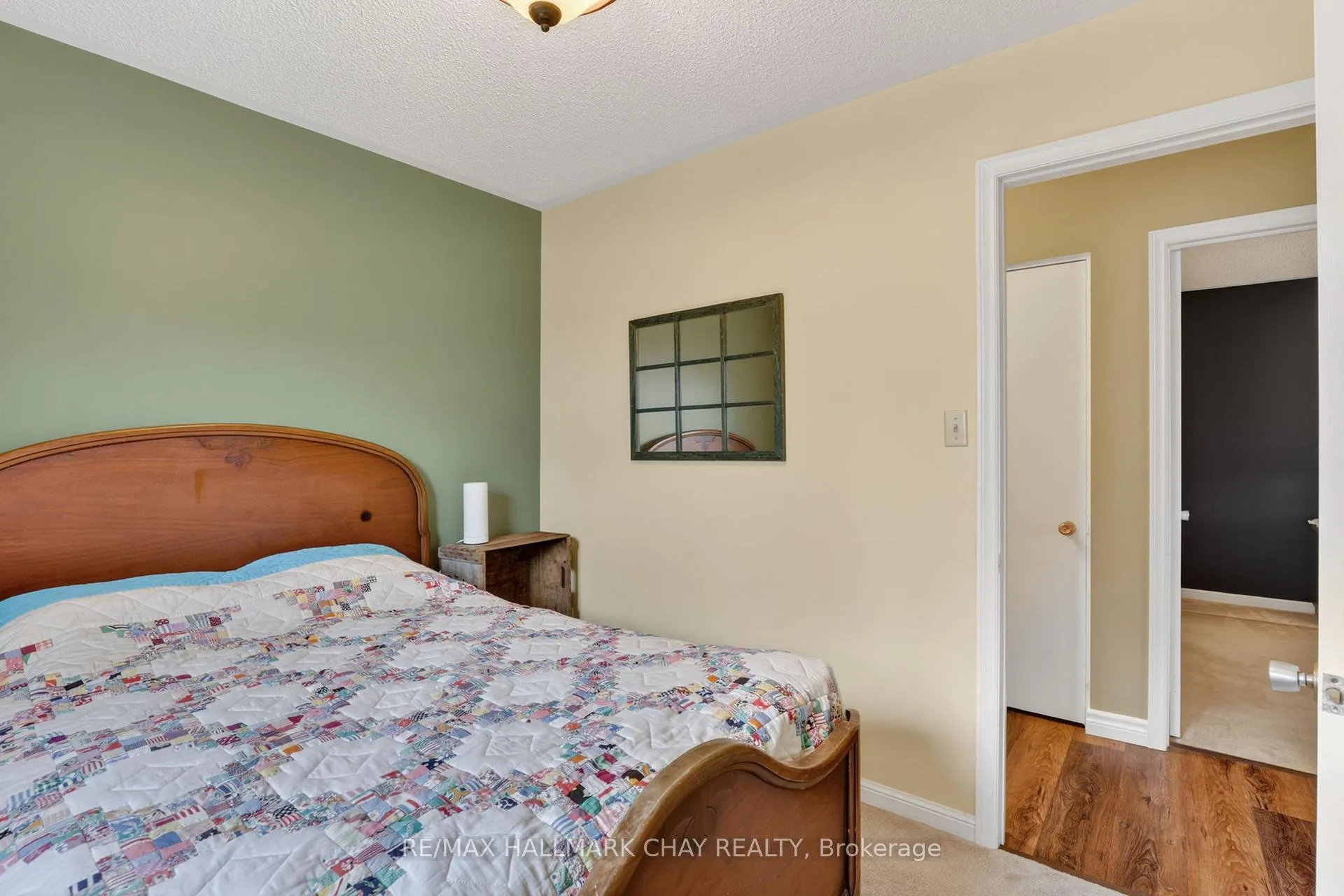 Photo 12 of 20 Ford Street, Barrie, Sunnidale — HOMEH