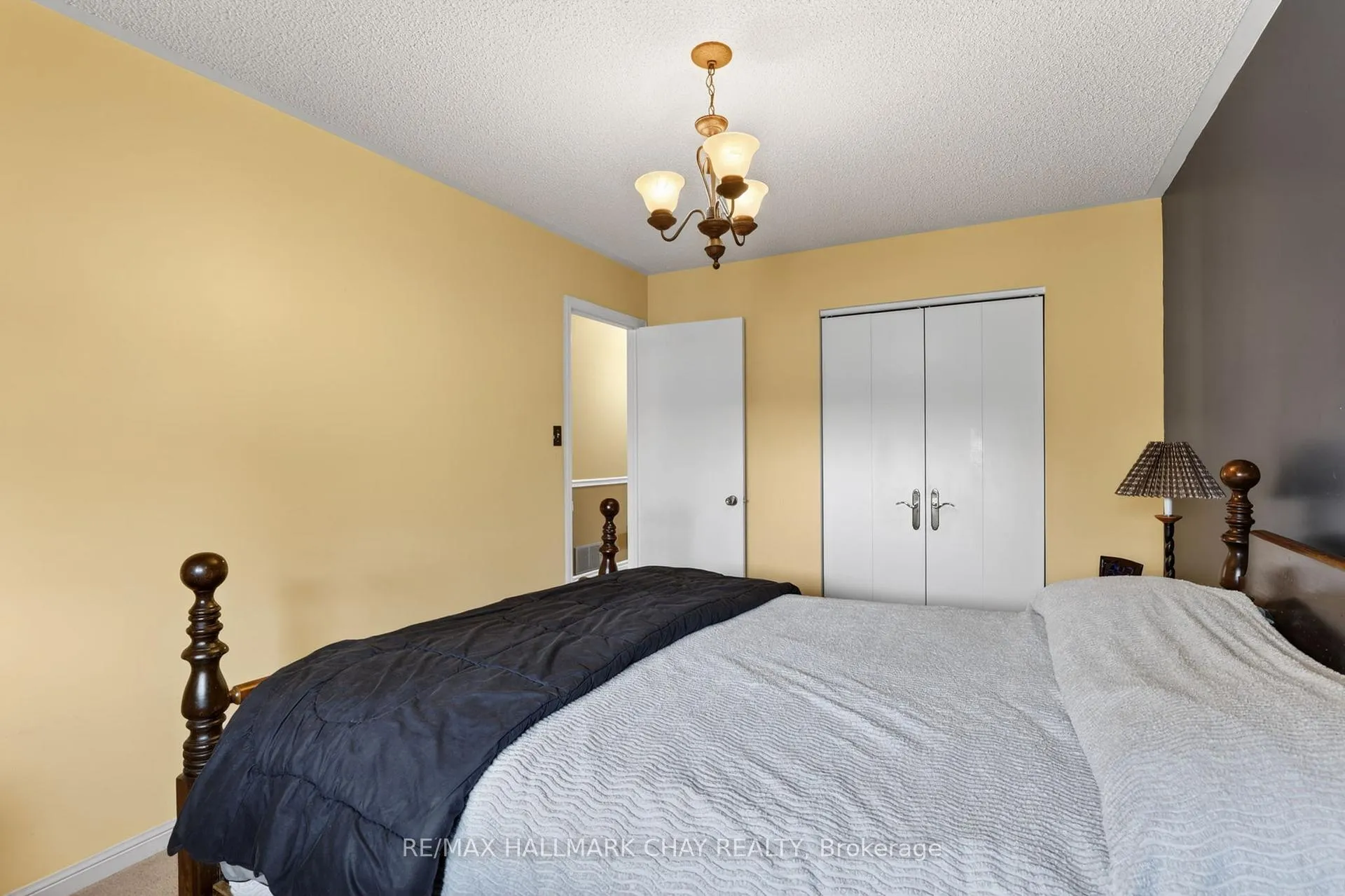Photo 16 of 20 Ford Street, Barrie, Sunnidale — HOMEH