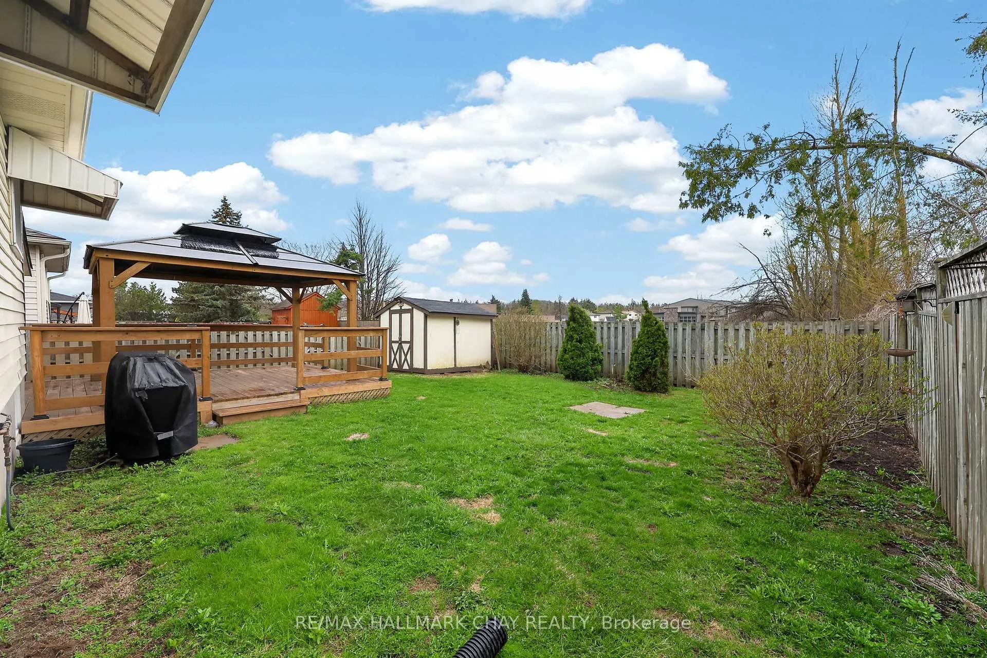 Photo 32 of 20 Ford Street, Barrie, Sunnidale — HOMEH