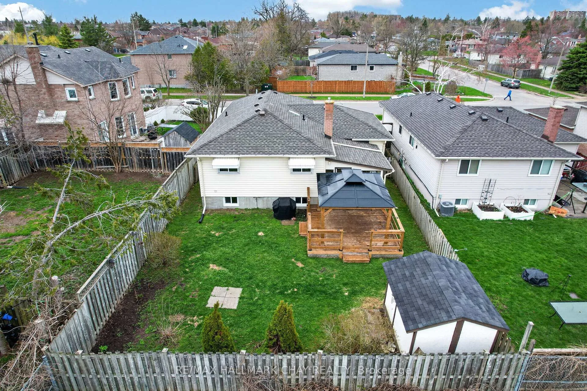 Photo 34 of 20 Ford Street, Barrie, Sunnidale — HOMEH