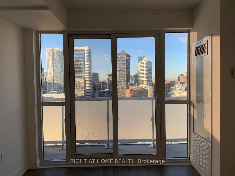Photo 4 of Unit 2307, 77 Mutual Street, Toronto, Church-Yonge Corridor — HOMEH