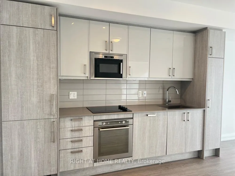 Photo 5 of Unit 2307, 77 Mutual Street, Toronto, Church-Yonge Corridor — HOMEH