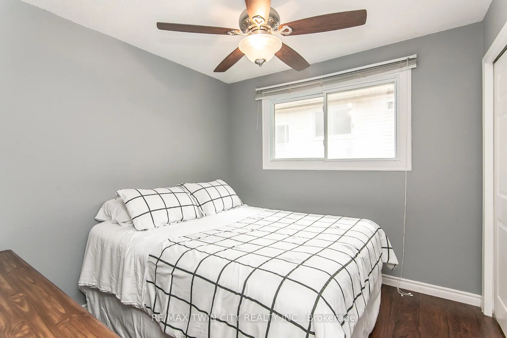 Photo 13 of 34 Blackhorne Crescent, Kitchener — HOMEH