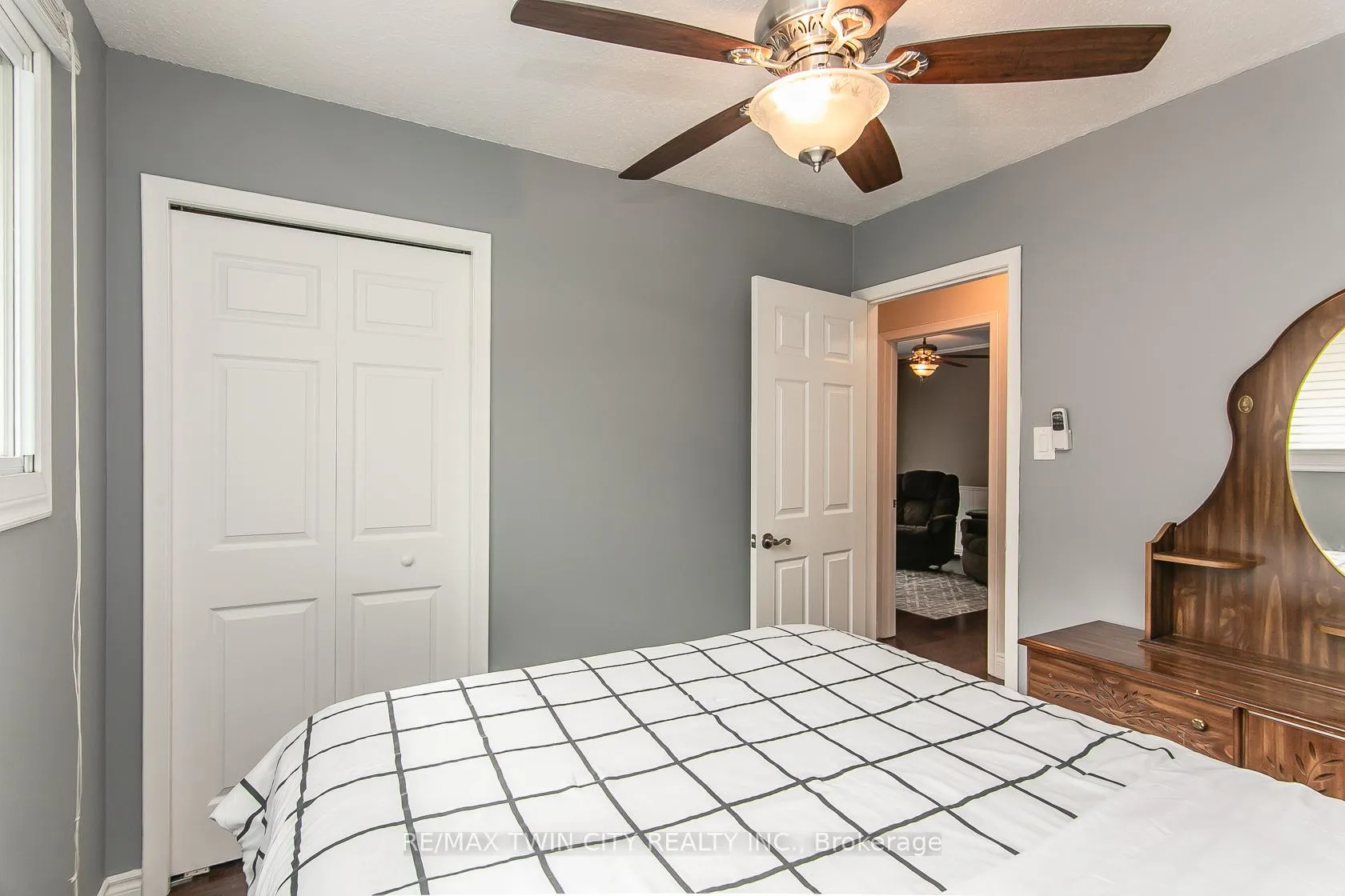 Photo 15 of 34 Blackhorne Crescent, Kitchener — HOMEH