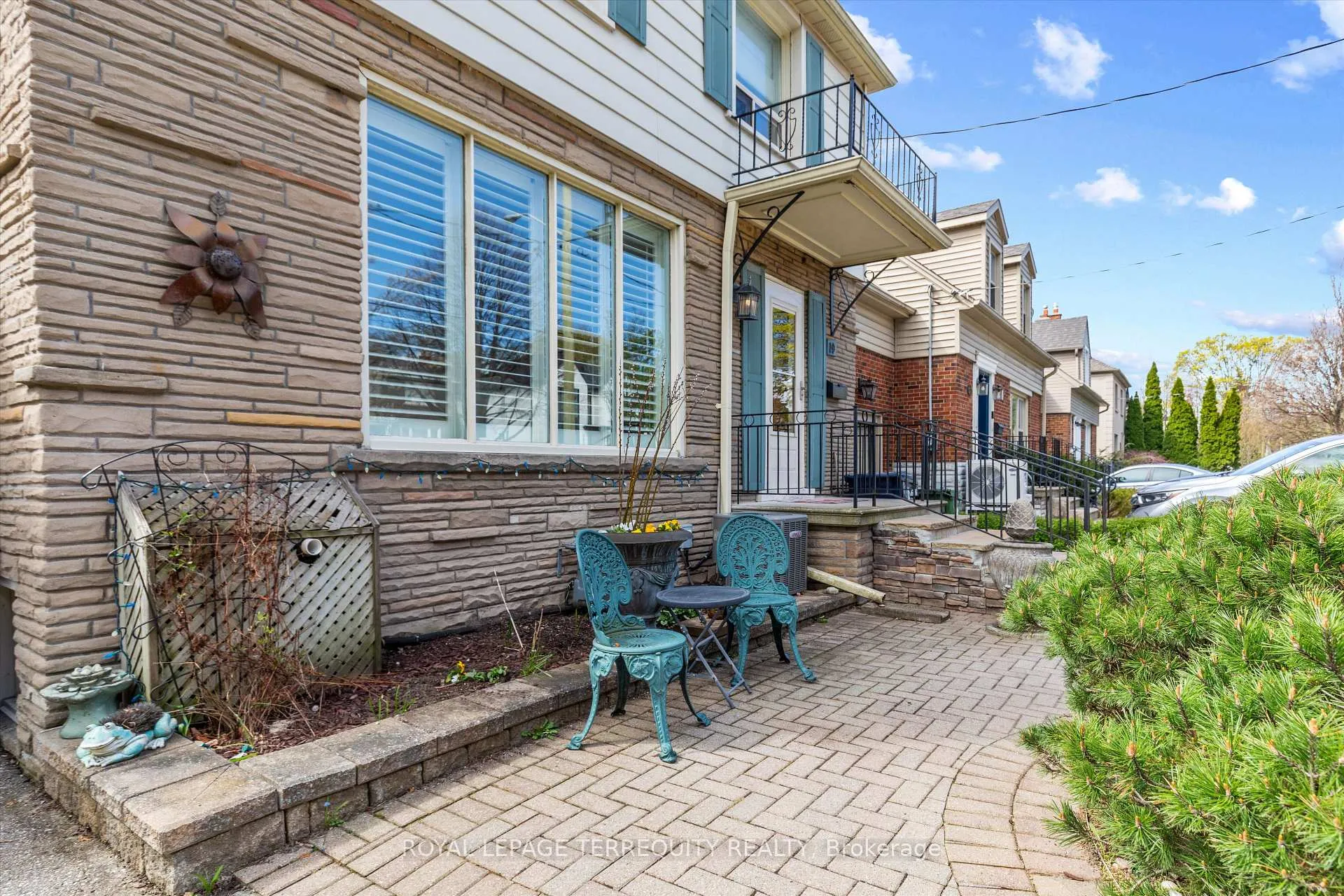 Photo 27 of 19 Bernice Avenue, Etobicoke, Stonegate-Queensway — HOMEH