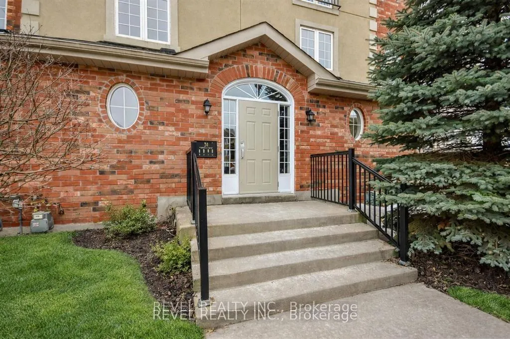 Photo 3 of Unit 5, 51 Ferndale Drive S, Barrie, Ardagh — HOMEH