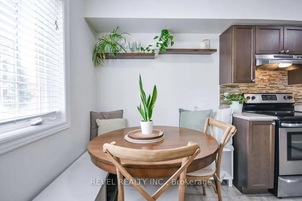 Photo 15 of Unit 5, 51 Ferndale Drive S, Barrie, Ardagh — HOMEH
