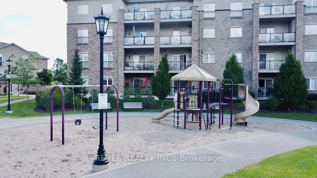 Photo 31 of Unit 5, 51 Ferndale Drive S, Barrie, Ardagh — HOMEH