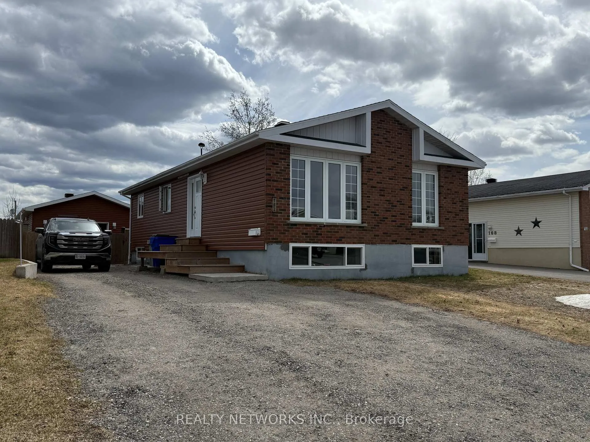 Photo 1 of 162 Timcor Crescent, Timmins, MTJ - Main Area — HOMEH