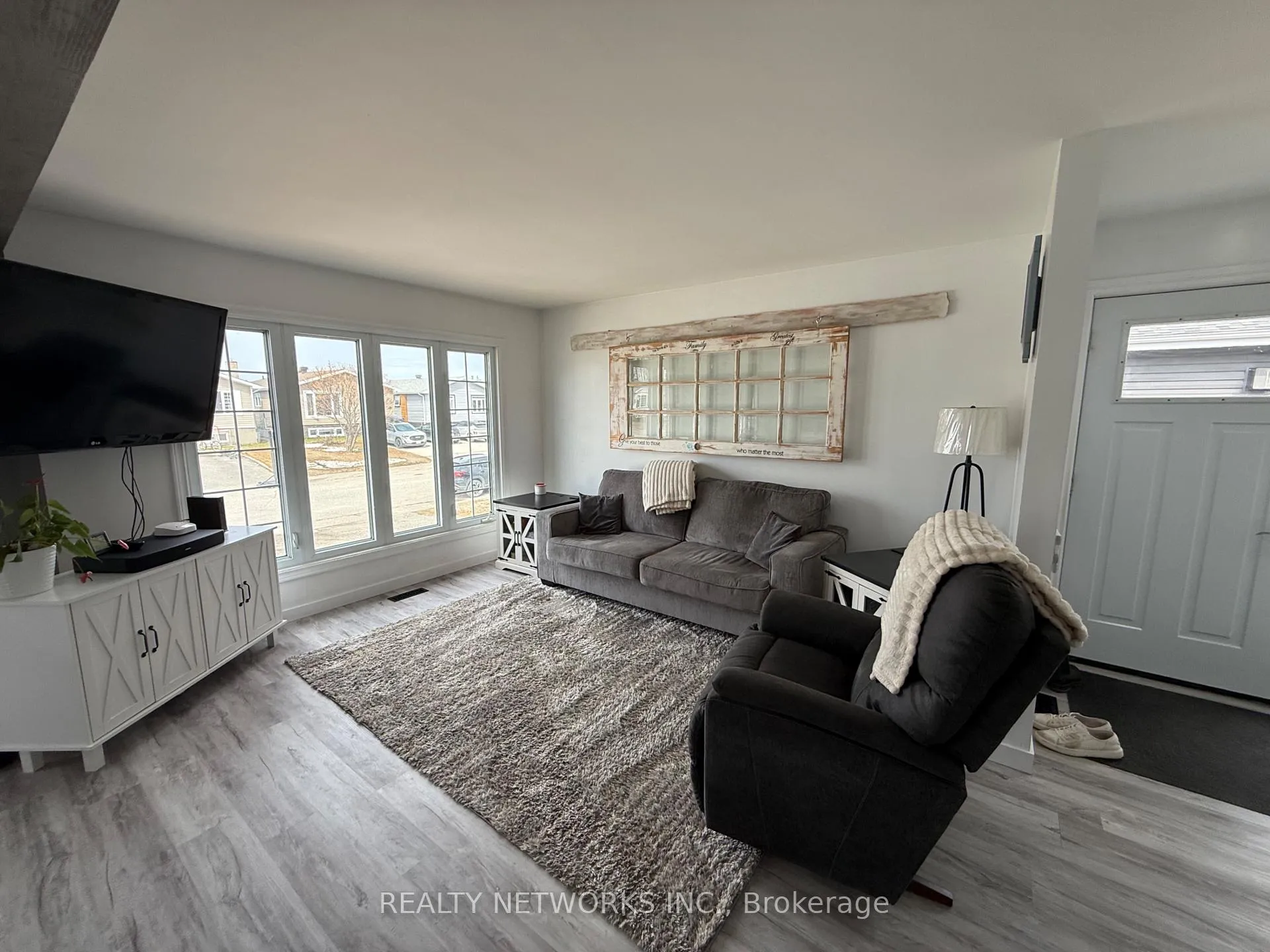 Photo 4 of 162 Timcor Crescent, Timmins, MTJ - Main Area — HOMEH