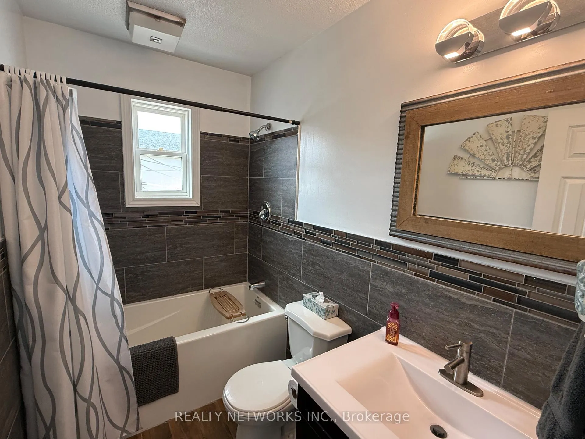Photo 9 of 162 Timcor Crescent, Timmins, MTJ - Main Area — HOMEH