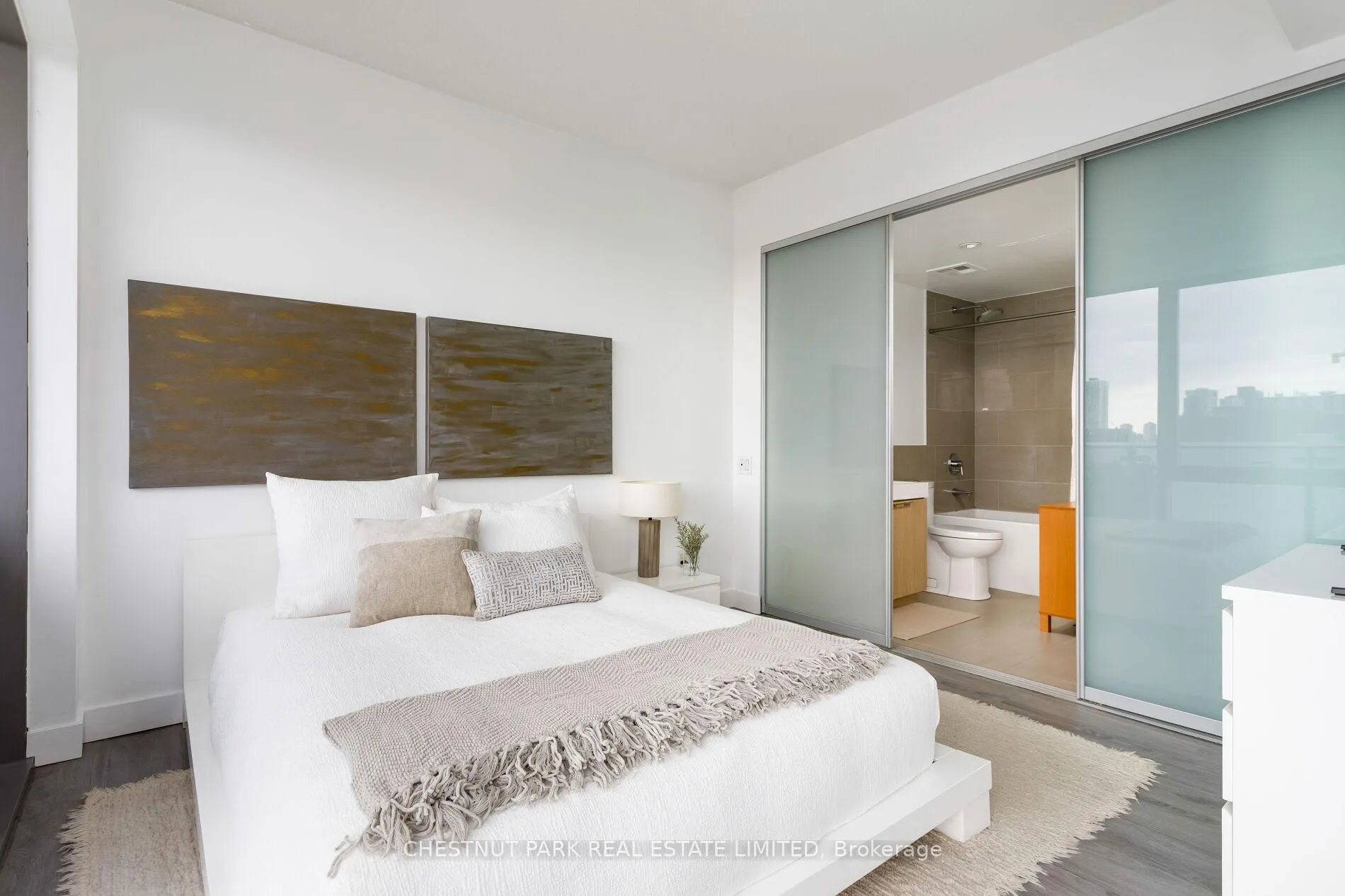 Photo 9 of Unit 1302, 70 Distillery Lane, Toronto, Waterfront Communities — HOMEH