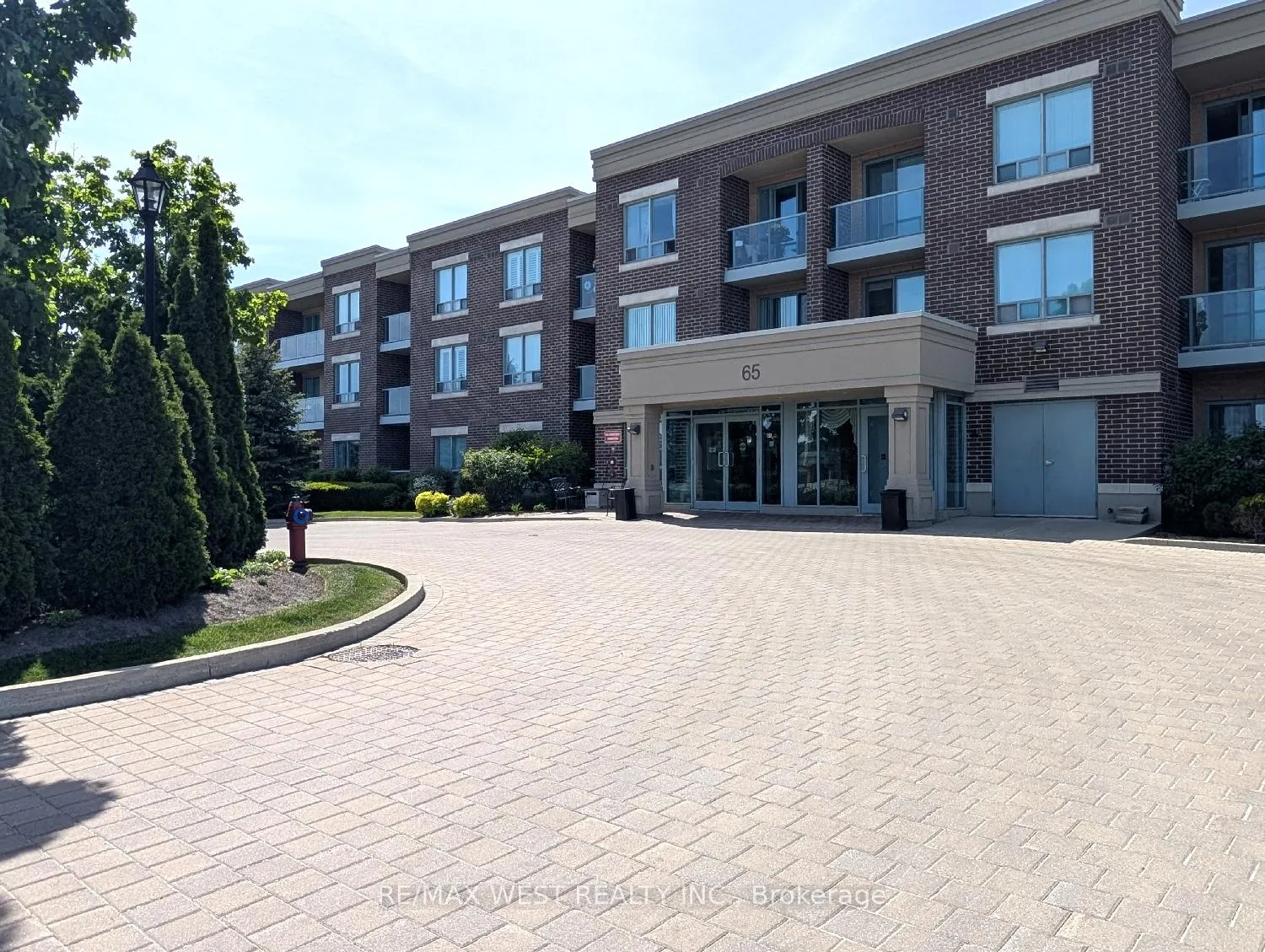 Photo 2 of Unit 203, 65 Via Rosedale, Brampton, Sandringham-Wellington — HOMEH