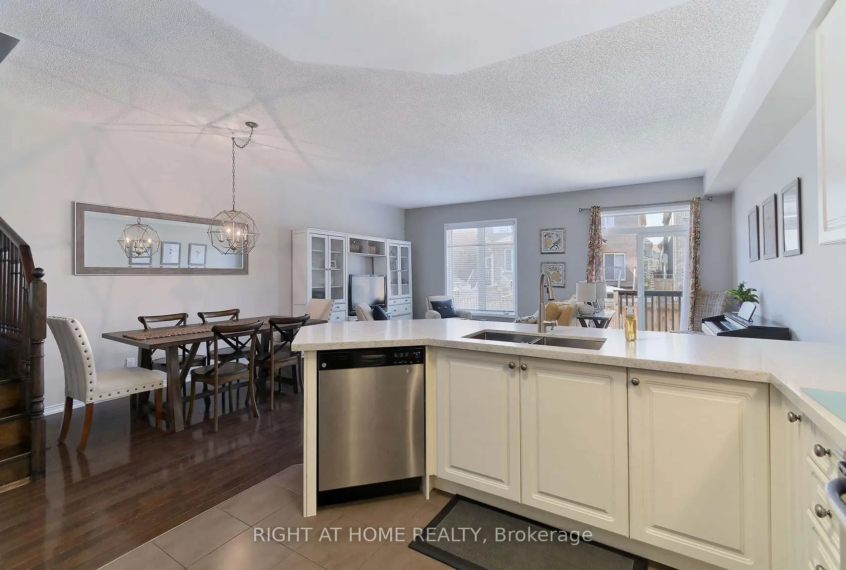 Photo 11 of 736 Farmstead Drive, Milton, Willmott — HOMEH