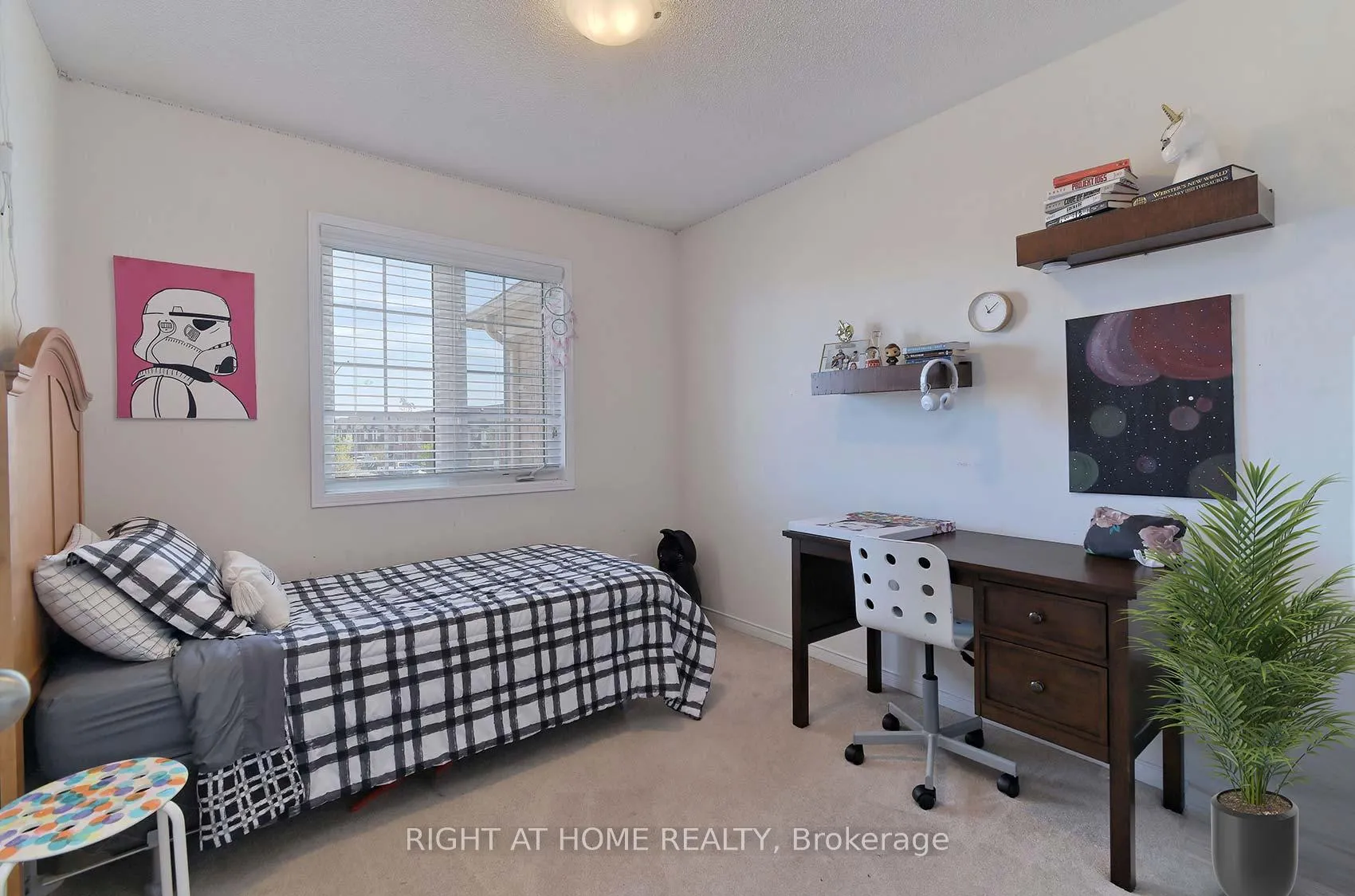 Photo 19 of 736 Farmstead Drive, Milton, Willmott — HOMEH