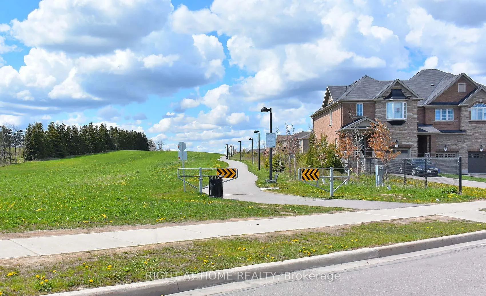 Photo 30 of 736 Farmstead Drive, Milton, Willmott — HOMEH