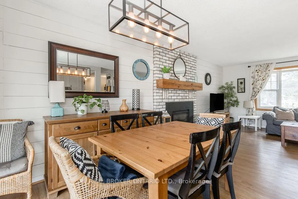 Photo 14 of 12 Alexander Street, Springwater, Anten Mills — HOMEH
